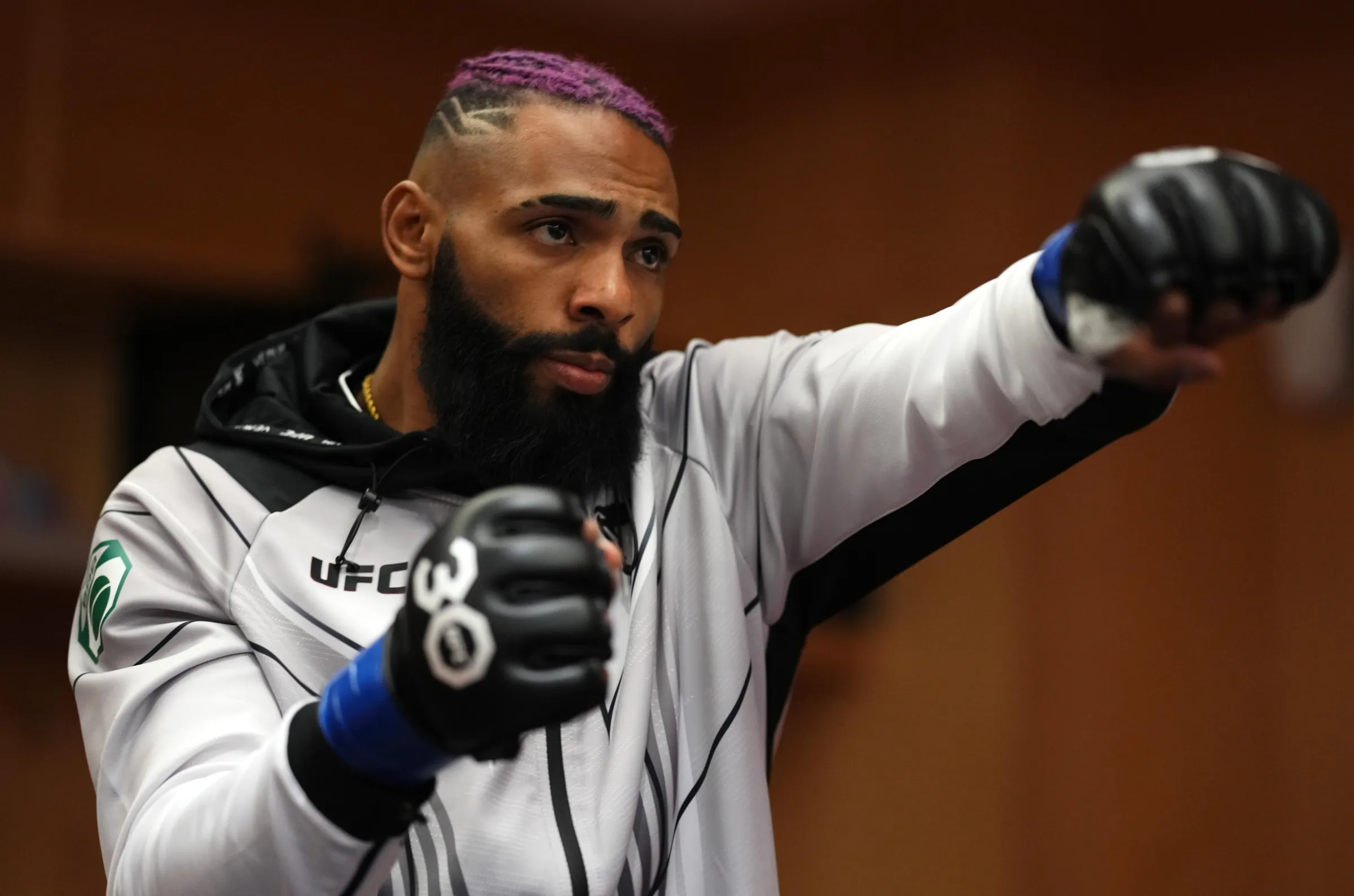 Ex-Lutador do UFC Claudio Ribeiro é Preso Acusado de Violência Doméstica em São Paulo Após Suposta Agressão à Esposa