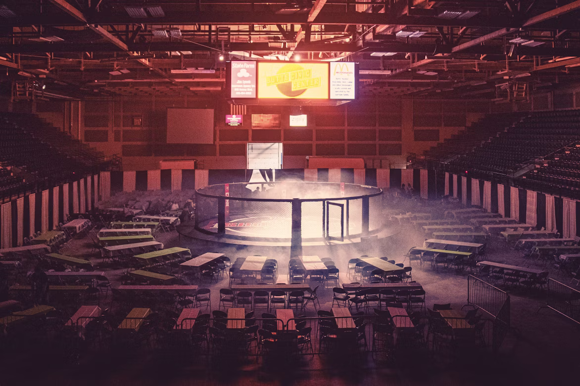 Guerra do Streaming no Octógono: Netflix, Paramount e Gigantes Disputam o MMA e Lutas ao Vivo, Transformando o Consumo de Esportes