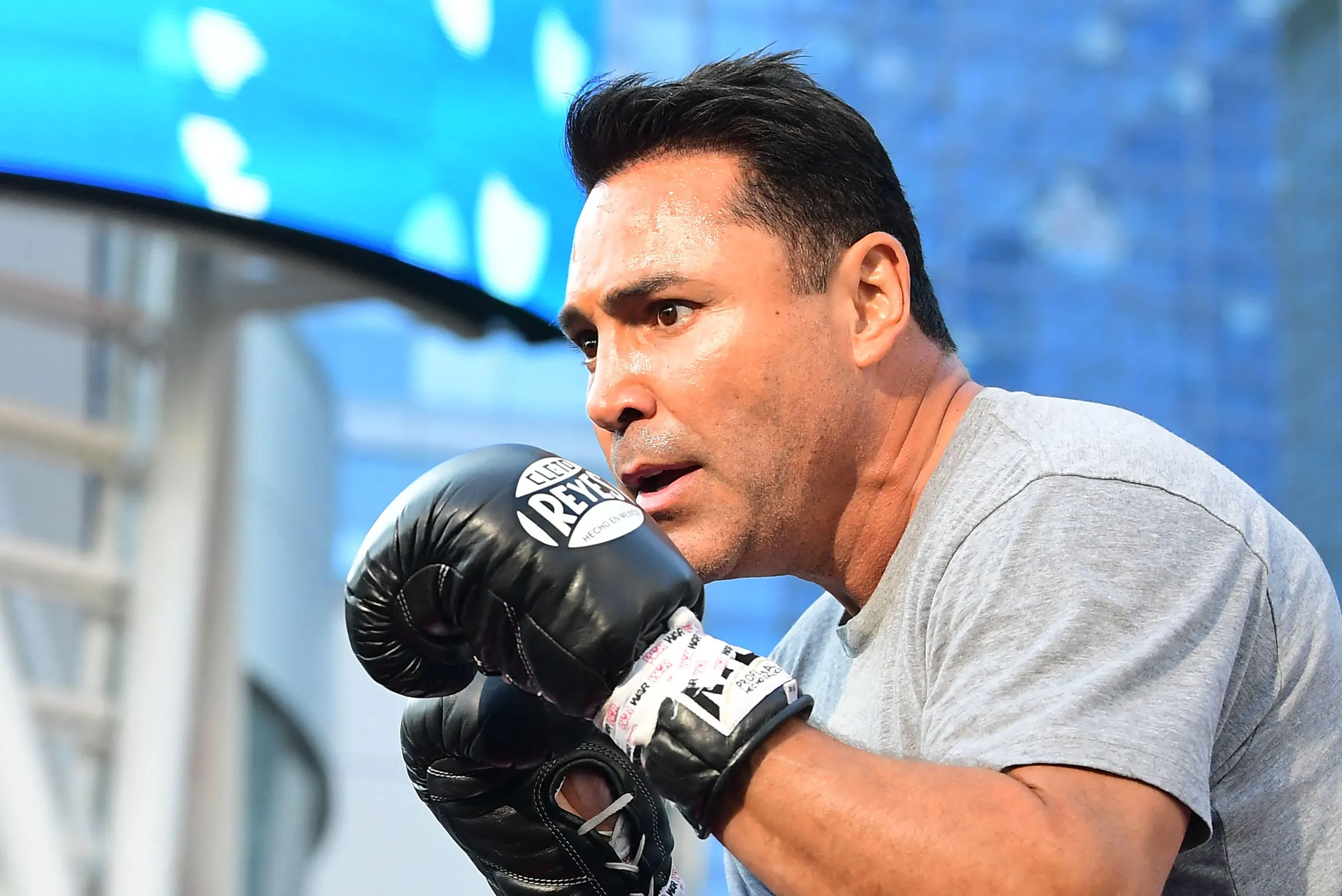 Oscar De La Hoya Alerta: Zuffa Boxing é um ‘Cavalo de Troia’ para Explorar Lutadores, Prometendo Milhões e Pagando Migalhas