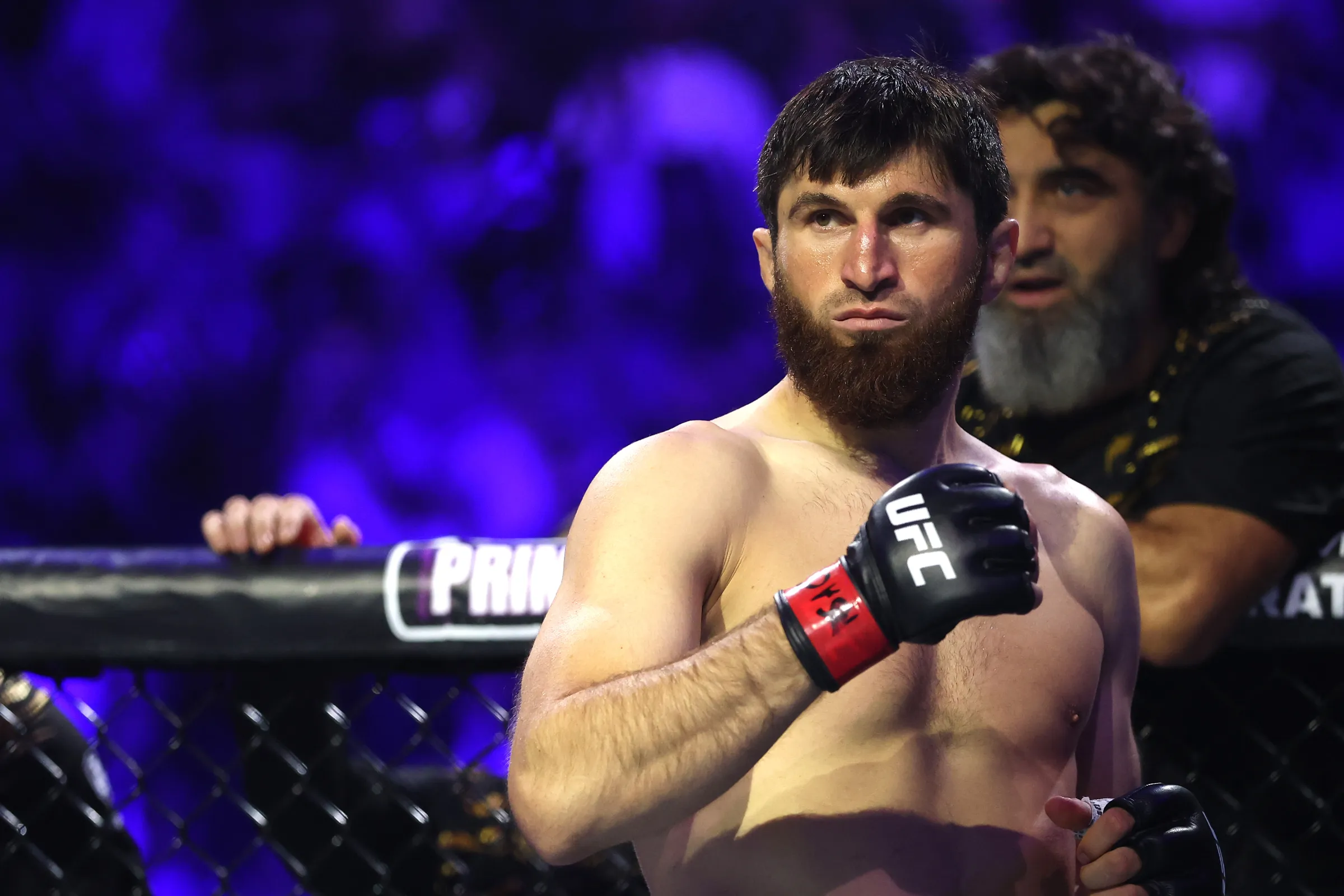 UFC Abu Dhabi: Magomed Ankalaev vs. Bogdan Guskov agita o Etihad Arena com lutas imperdíveis, horários e onde assistir ao vivo