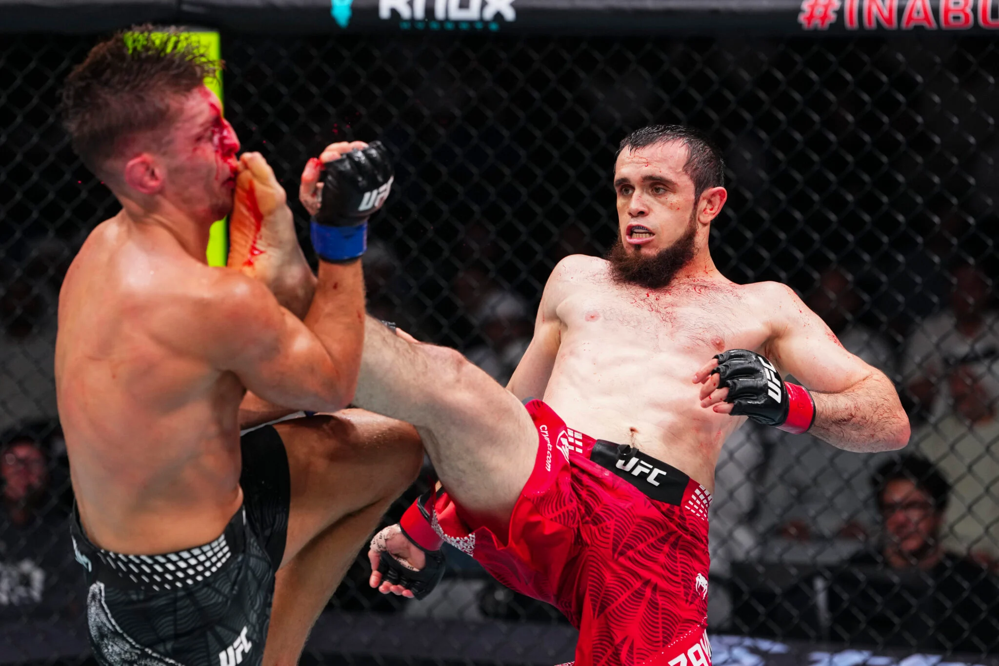 John Pork Brilha: Magomed Zaynukov Vence Estreia no UFC Abu Dhabi com Luta Brutal e Decisão Unânime