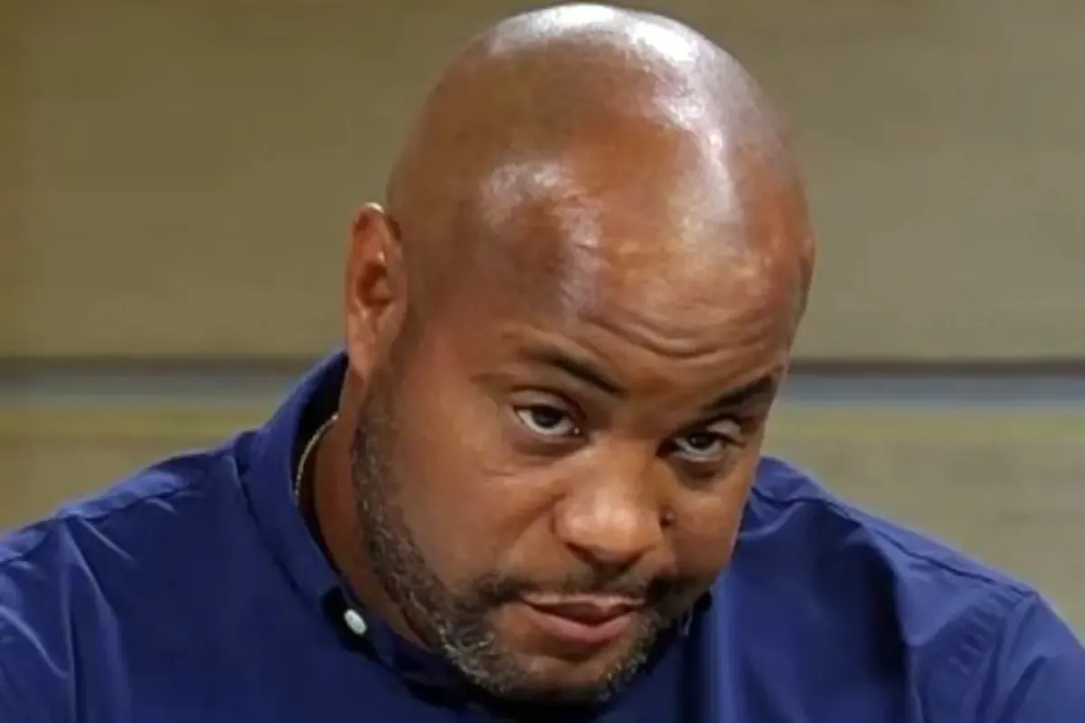 Daniel Cormier, Lenda do UFC, defende Ankalaev após vaias em Abu Dhabi e culpa rival por ‘luta chata’ no octógono