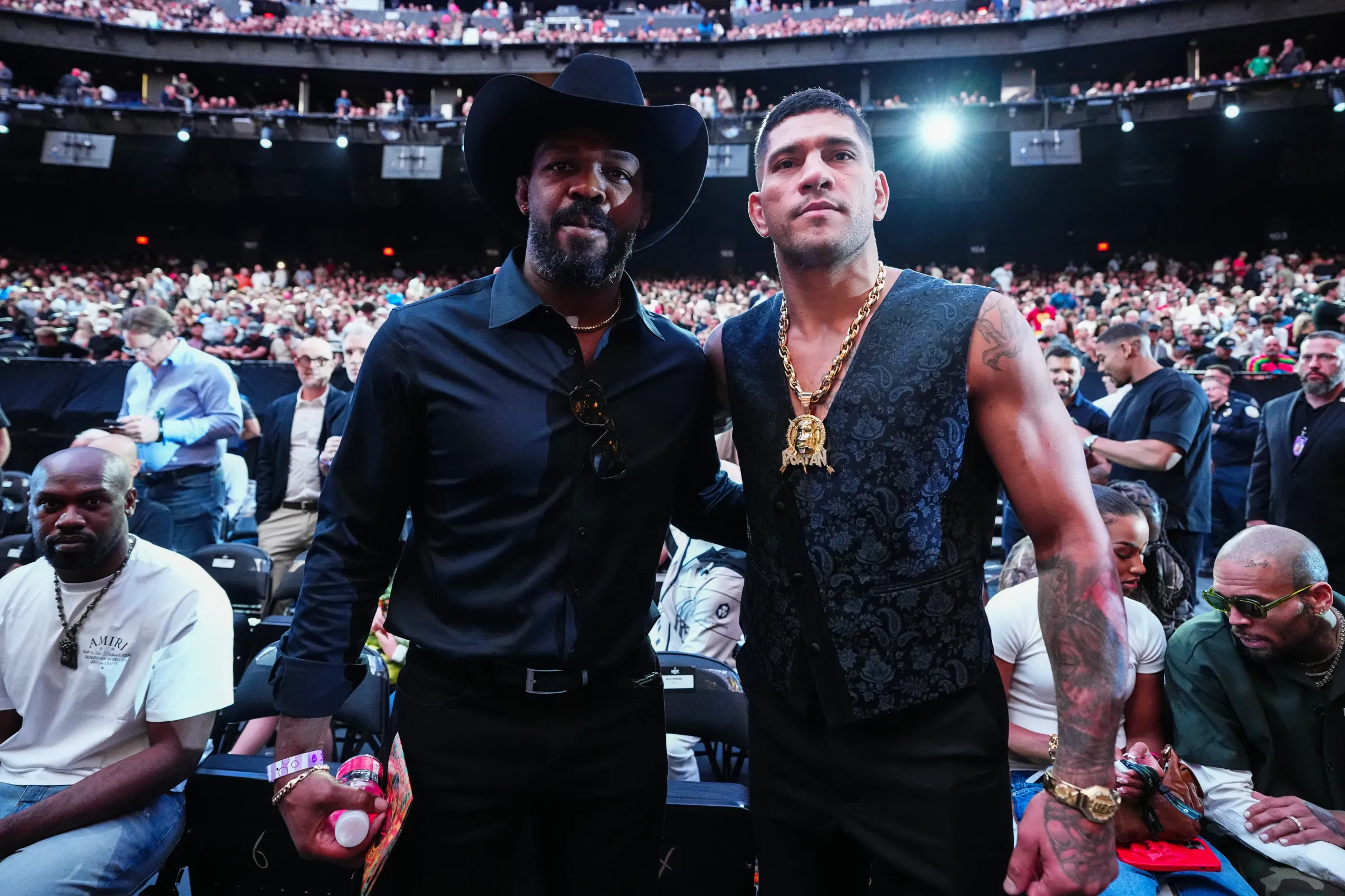 Jon Jones Detalha Plano para Finalizar Alex Pereira ‘Rapidinho’ no MMA e Vencer Daniel Cormier em Duelo de Wrestling