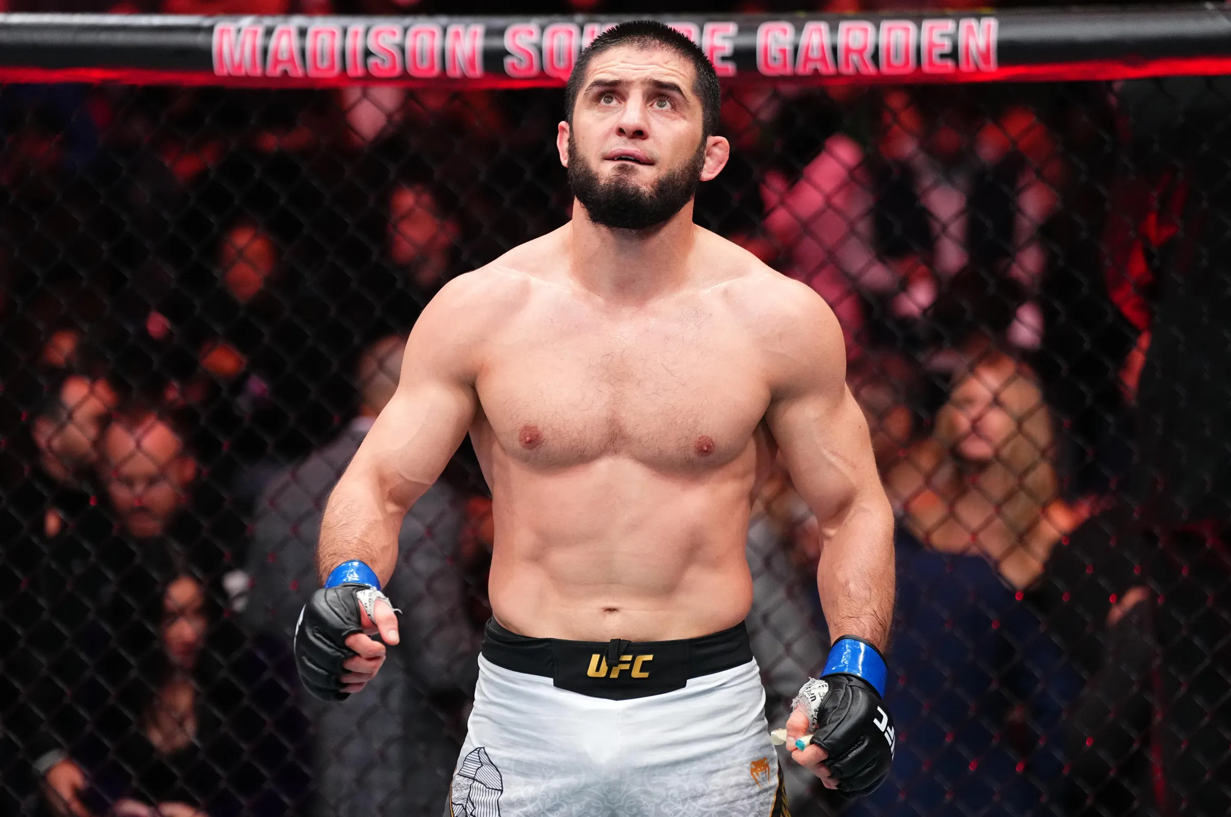 Islam Makhachev Reage à Grave Lesão de Conor McGregor no UFC 329: ‘Me Senti Mal’, Diz Campeão, Surpreendendo Fãs de MMA