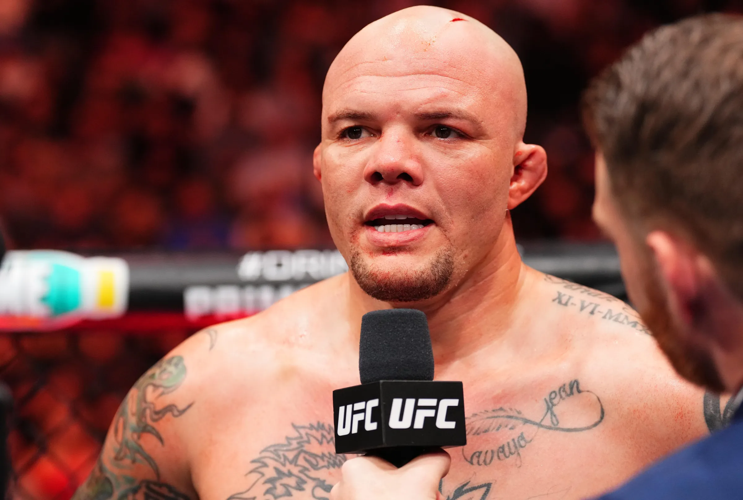 Ex-Lutador do UFC Anthony Smith Preso por Ameaça de Morte e Tentativa de Atropelamento da Esposa: Entenda o Caso de Violência Doméstica