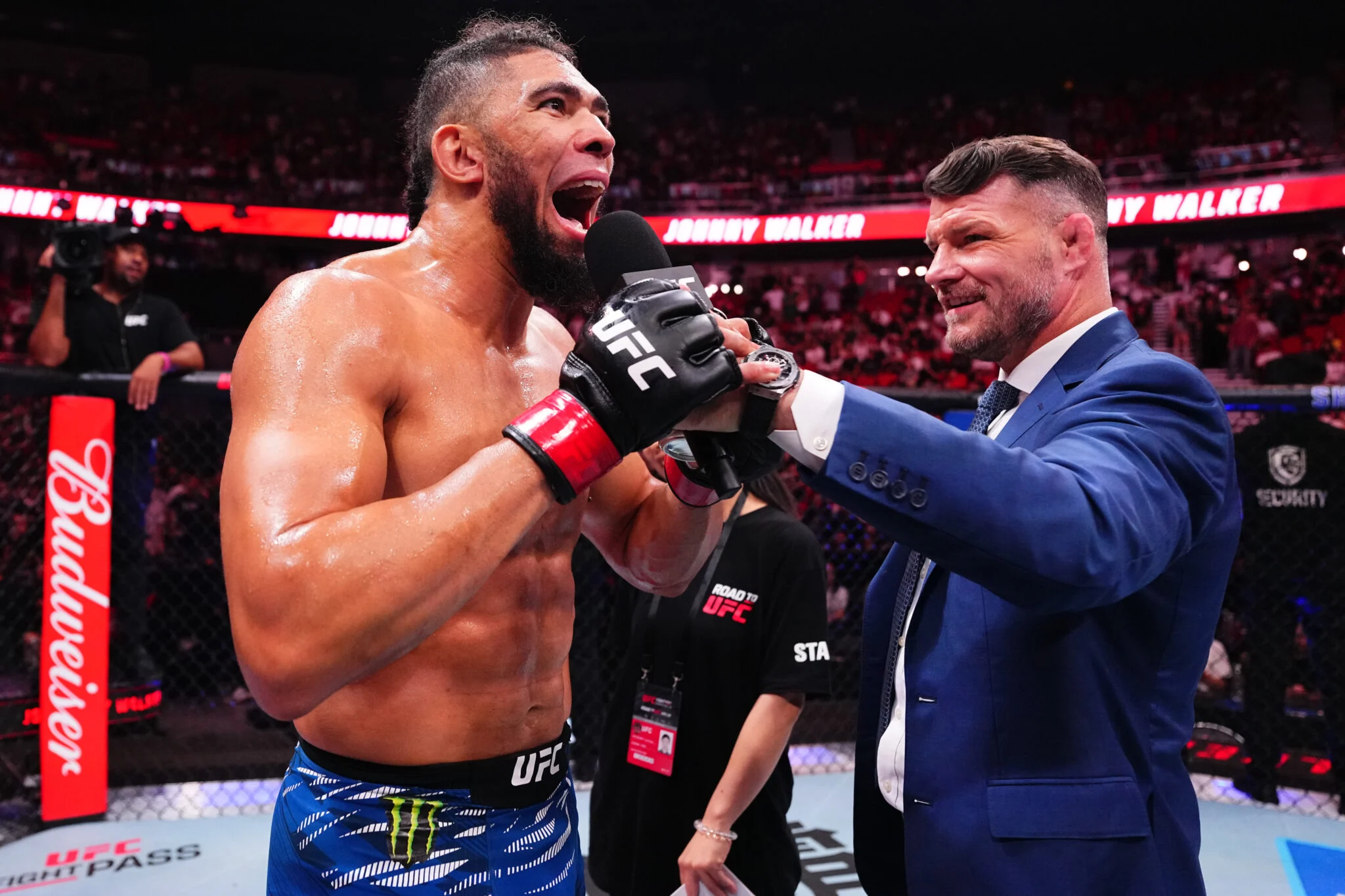 Johnny Walker Faz Estréia no Peso-Pesado Contra Companheiro de Tom Aspinall no Card Rumorado do UFC 332 em Outubro