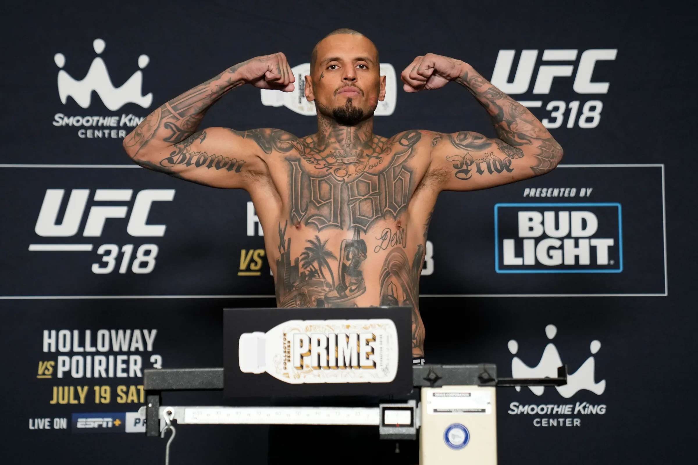 UFC Belgrado: Pesagem Antecipada Agita Sérvia e Confirma Duelo Principal entre Uros Medic e Daniel Rodriguez