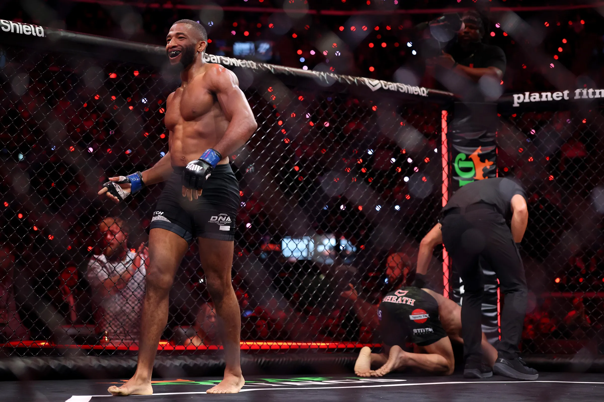 UFC Mira Talentos da MVP de Jake Paul: Estratégia para Sabotar Rivais e Impacto nas Contratações do MMA