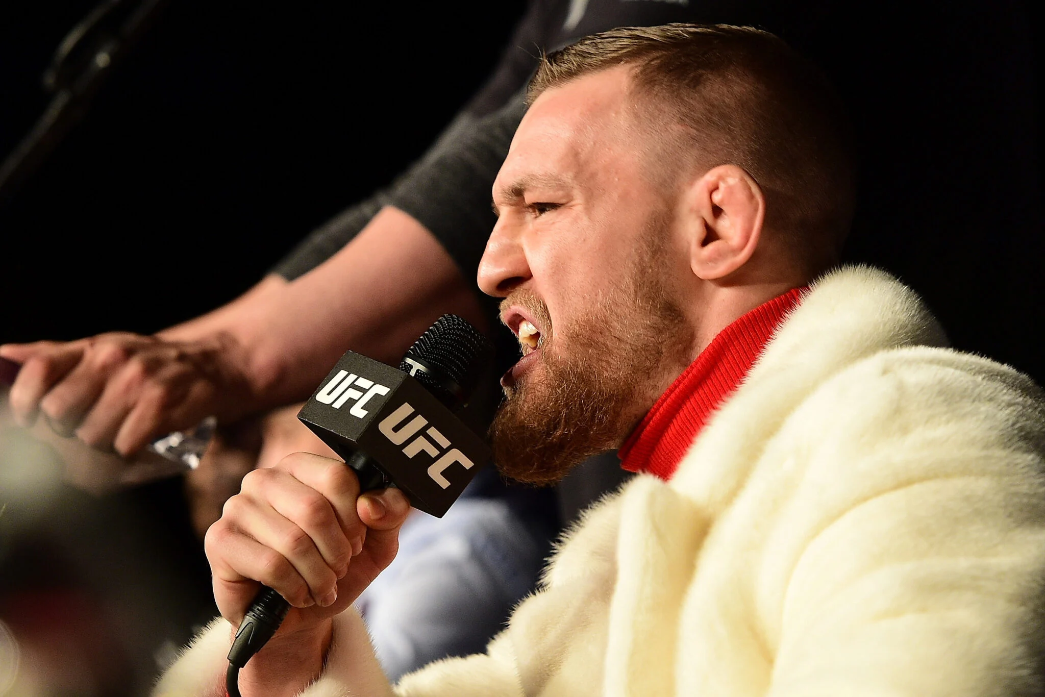 Conor McGregor Impõe Condição Inusitada para Alexander Volkanovski Subir em sua ‘Hierarquia’ no UFC e Impulsionar Negócio Milionário