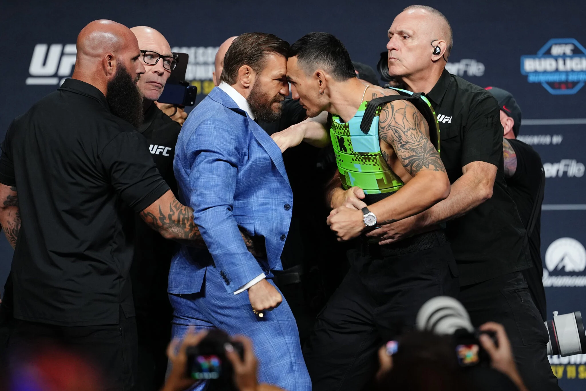 UFC 329: Conor McGregor vs Max Holloway 2 Divide Fãs em 60:40, Previsões Surpreendem às Vésperas da Luta Principal!
