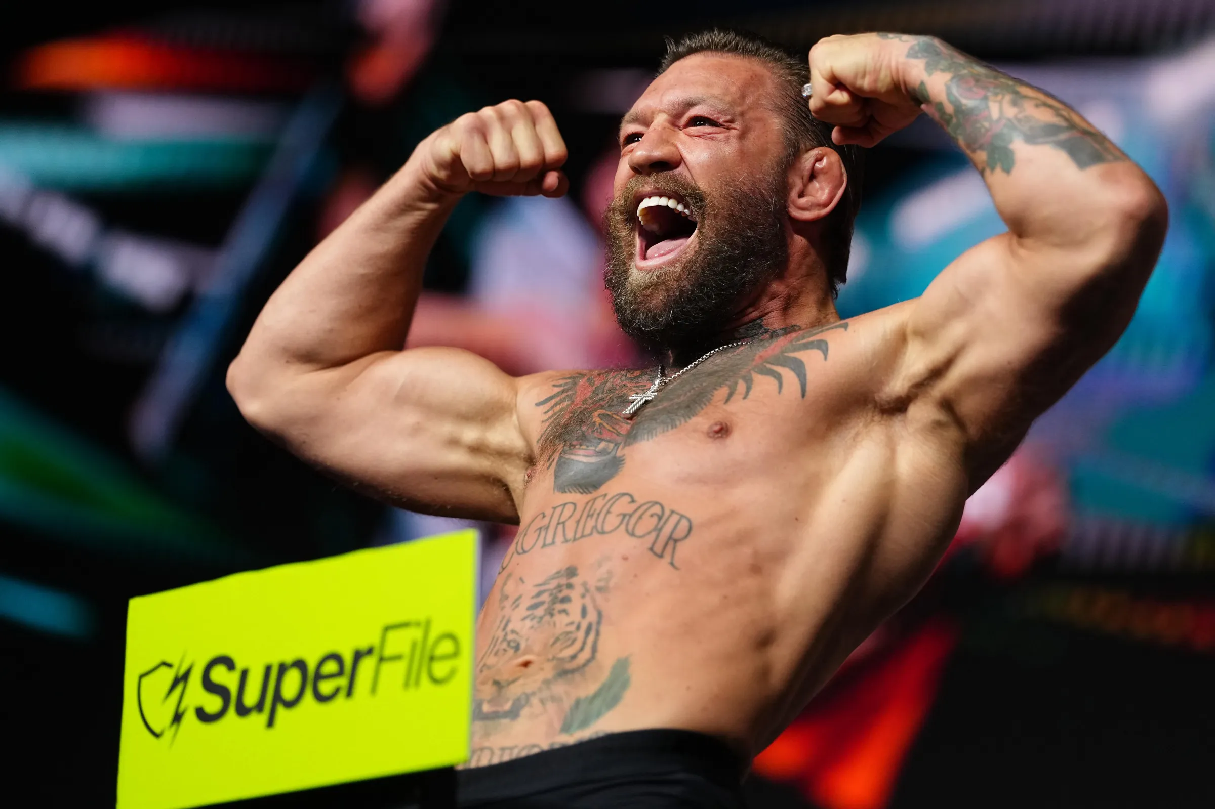 UFC 329: McGregor vs. Holloway 2 agita Las Vegas com retorno aguardado de Conor McGregor, confira cards e horários