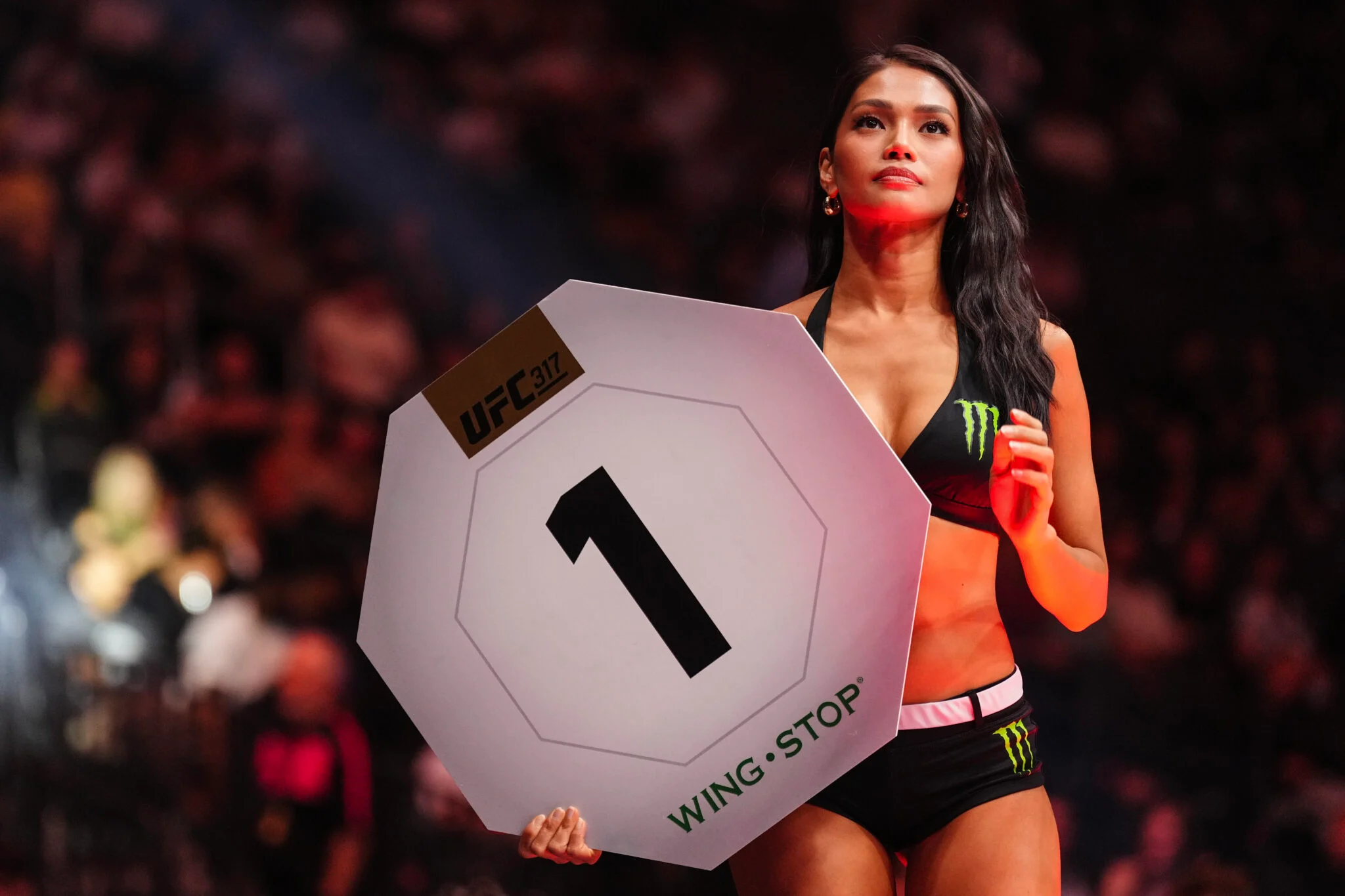 UFC 329: Quem são as Ring Girls Estrelas do Retorno de Conor McGregor? Conheça as Modelos que Brilharão no Octógono