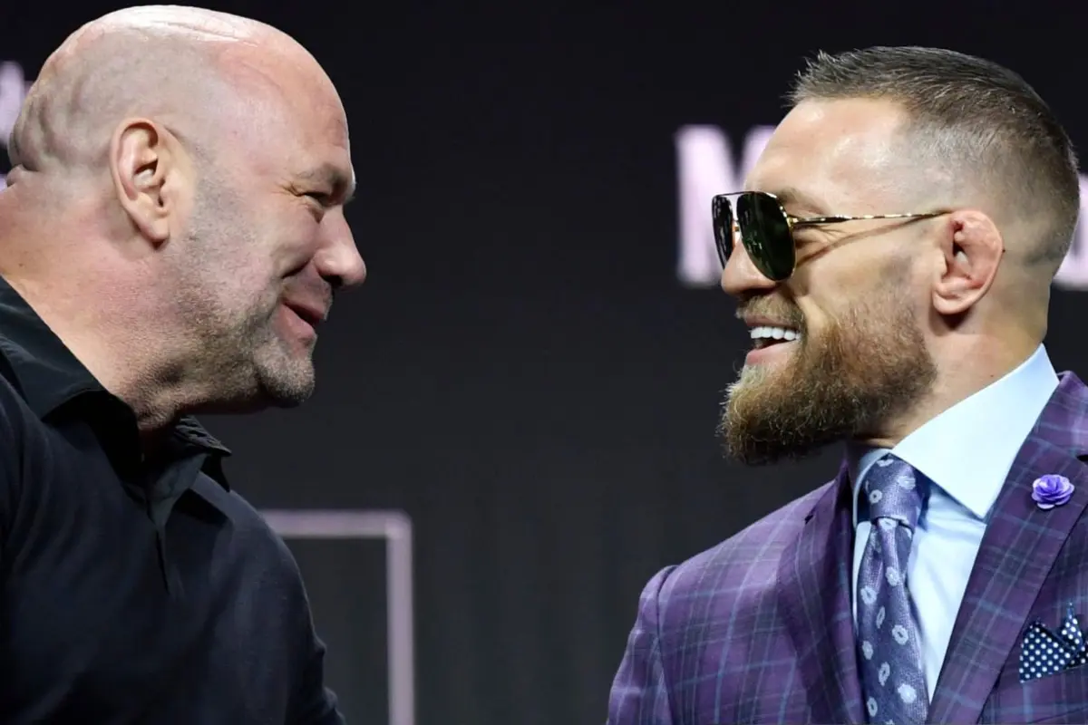 Dana White Reage à Lesão de Conor McGregor no UFC 329: ‘Joelho Completamente Ferrado’ e Futuro Incerto Após Rompimento do LCA