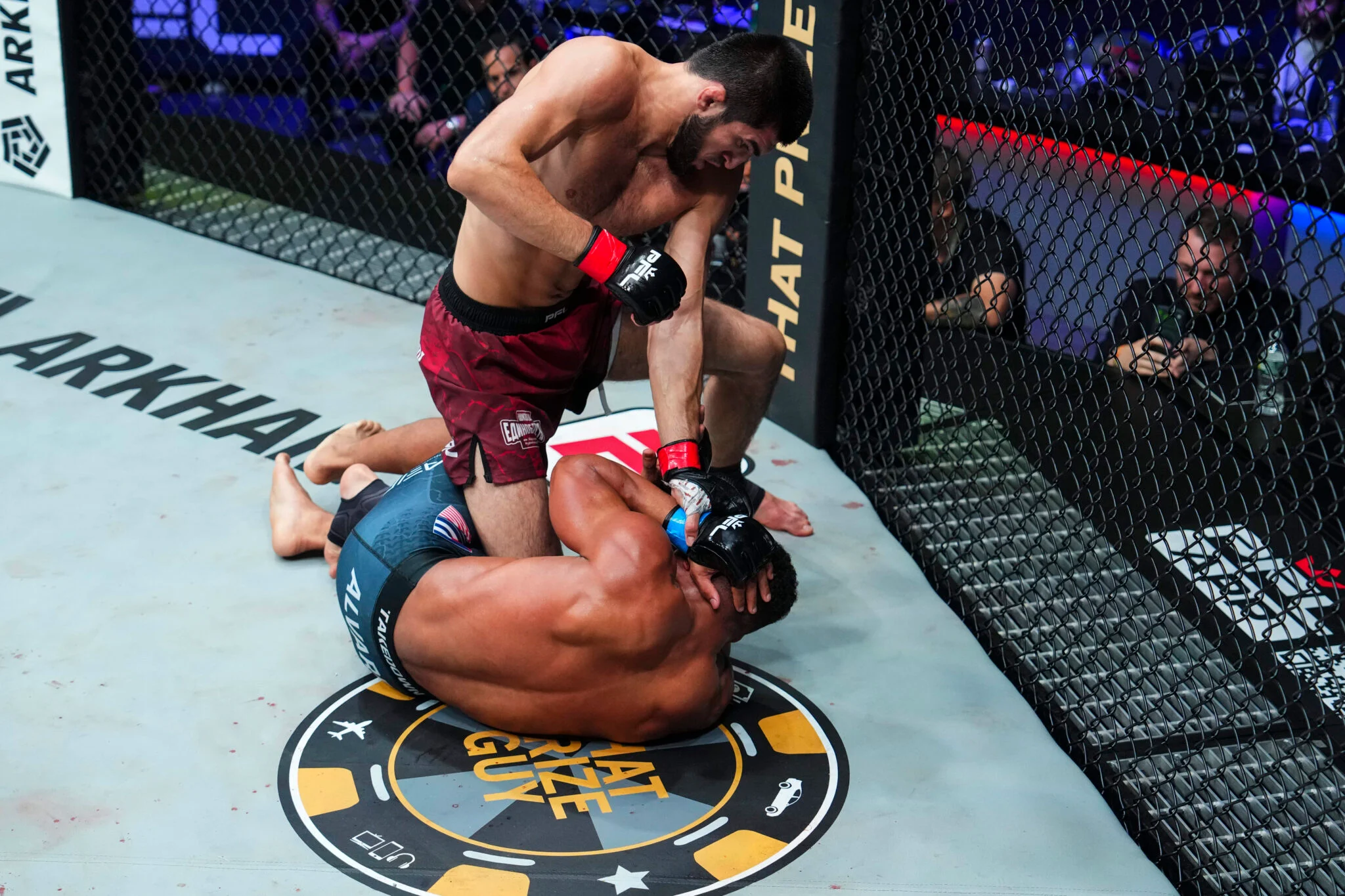 Amru Magomedov, o ‘protegido’ invicto de Khabib Nurmagomedov, choca o MMA e vira o prospecto mais quente após nocaute no PFL New York