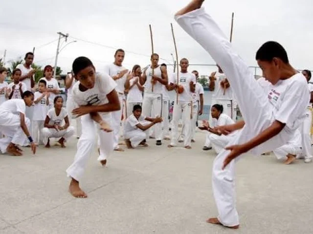 Últimos Dias da Semana da Capoeira em Indaiatuba: Programação Gratuita com Batizado e Rodas Promete Agitar o Fim de Semana