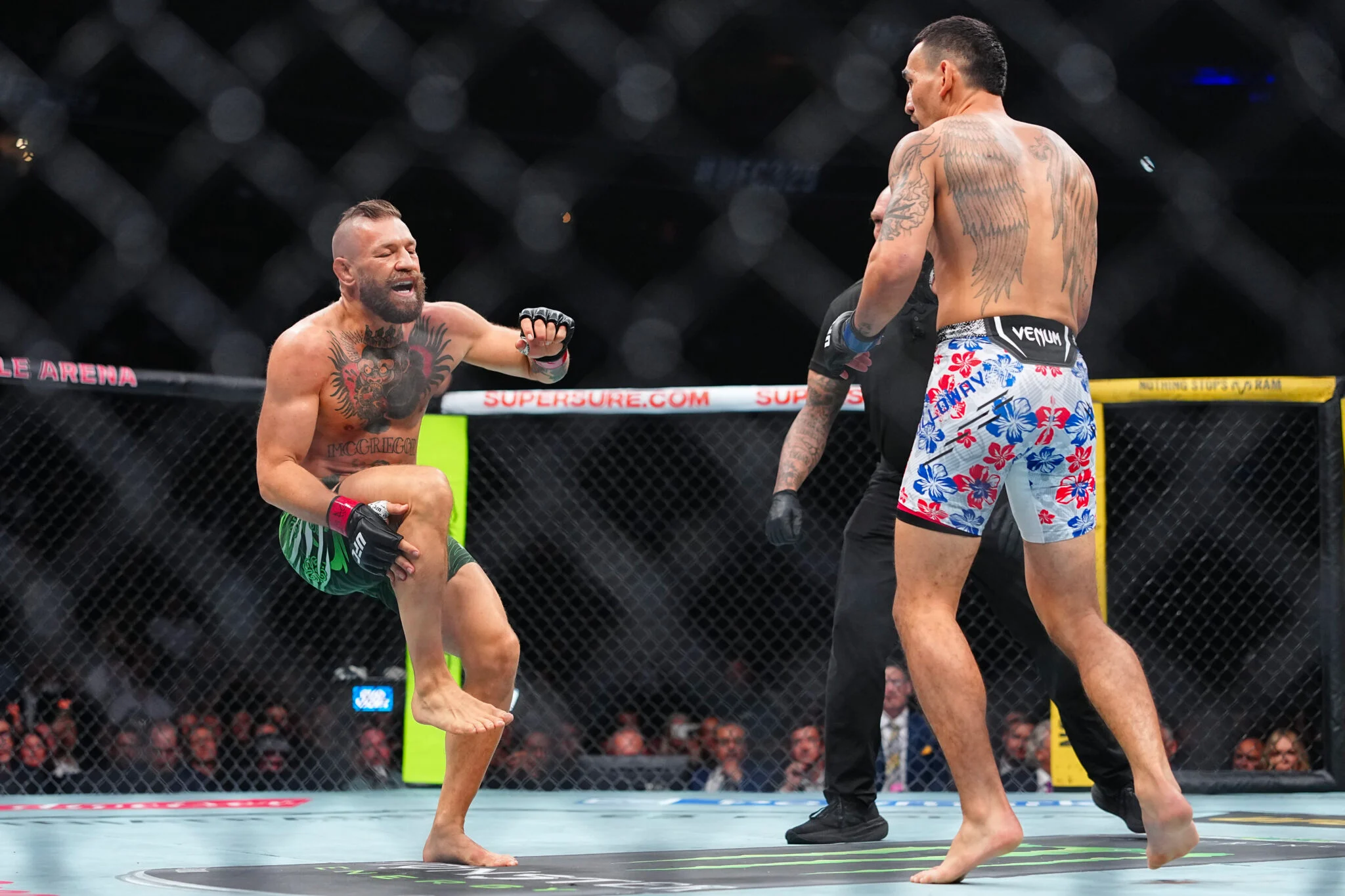 Conor McGregor: ‘Unstoppable’ na Recuperação da Cirurgia no Joelho, Inspirado por Tom Brady e Lendas do UFC para um Retorno Triunfal ao Octógono