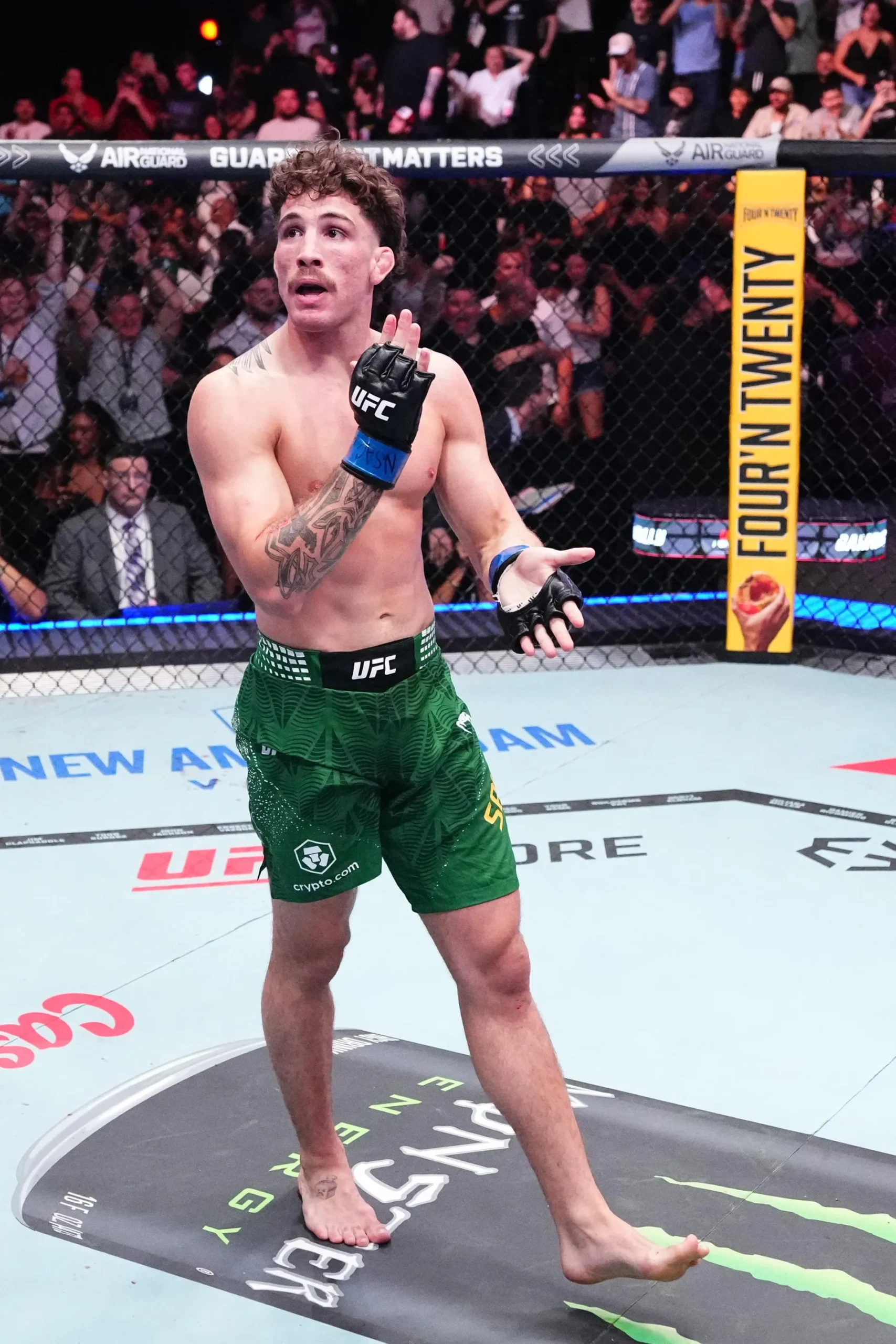 UFC Vegas 120: Quillan Salkilld Brilha Contra Gamrot em Noite de Nocautes e Despedidas Emocionantes no Octógono