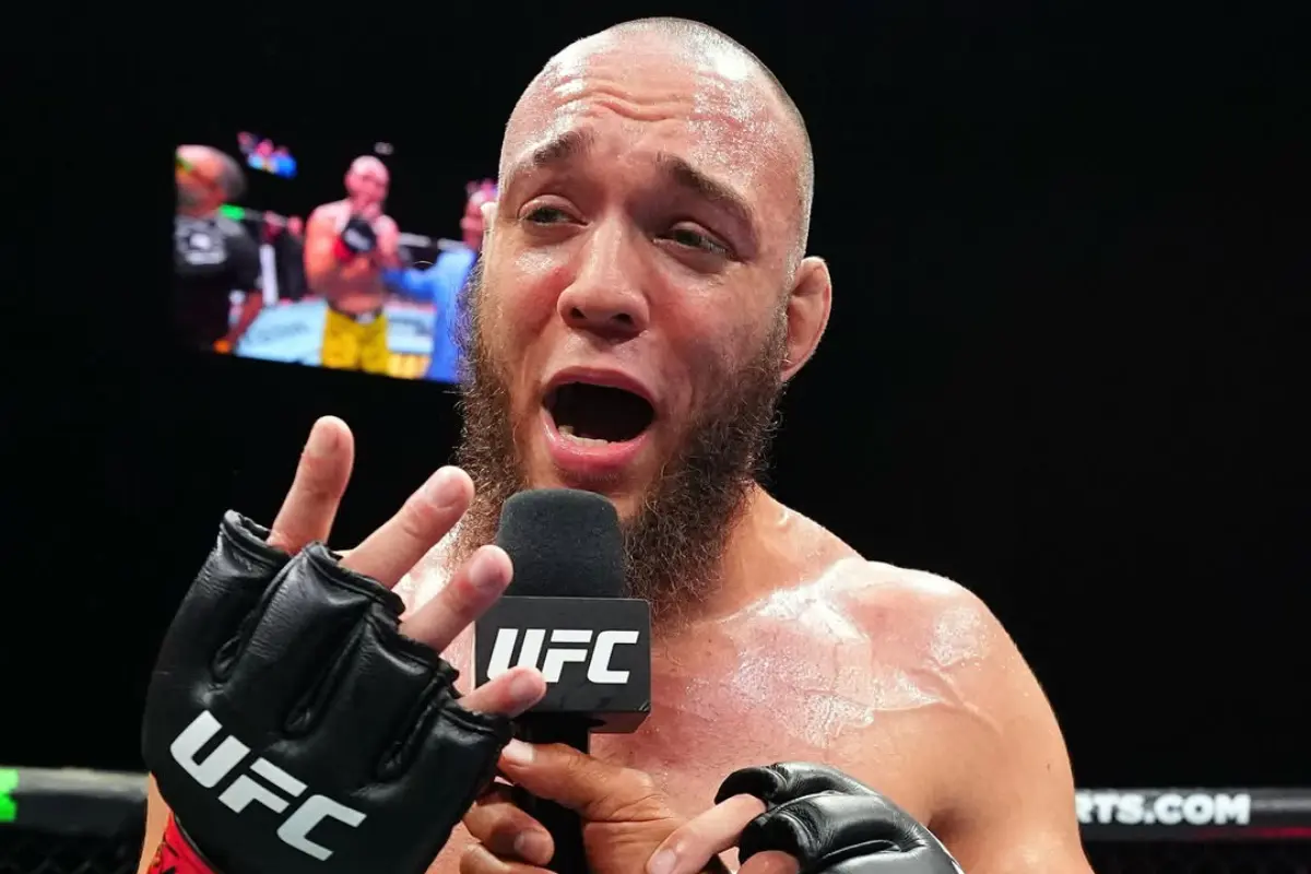 Valter Walker Aceita Desafio de Ex-Campeão do UFC: Brasileiro Mira Jamahal Hill em Duelo Épico nos Pesos Pesados