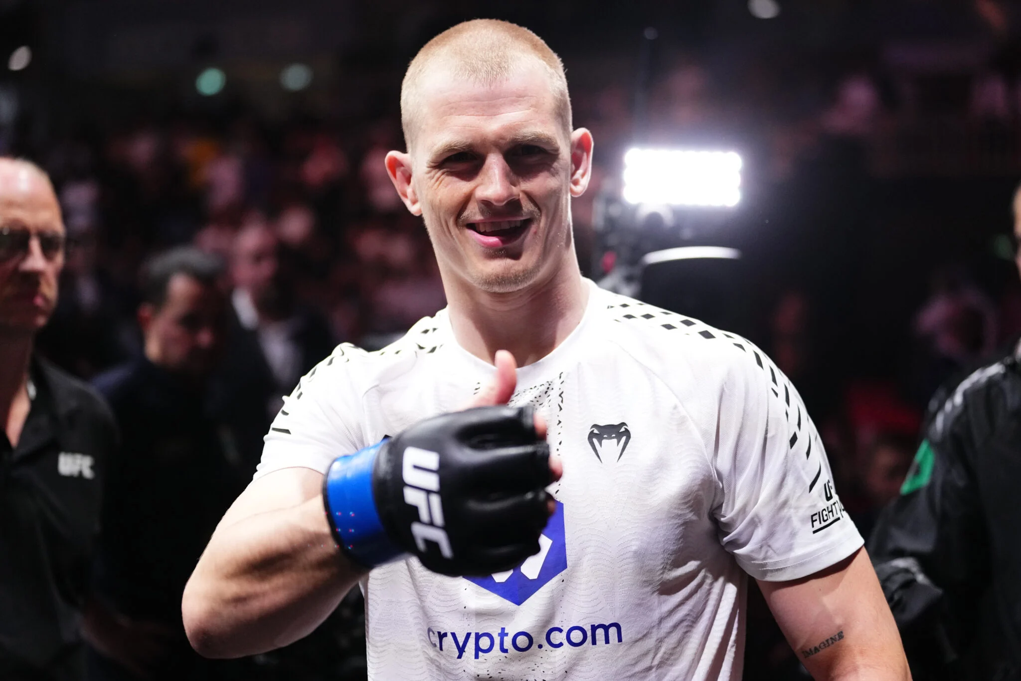 Ian Machado Garry Afirma que Fãs do UFC o Amam Apesar do Ódio Online e Descreve Redes Sociais como ‘Tudo Falso’ Antes do UFC 330