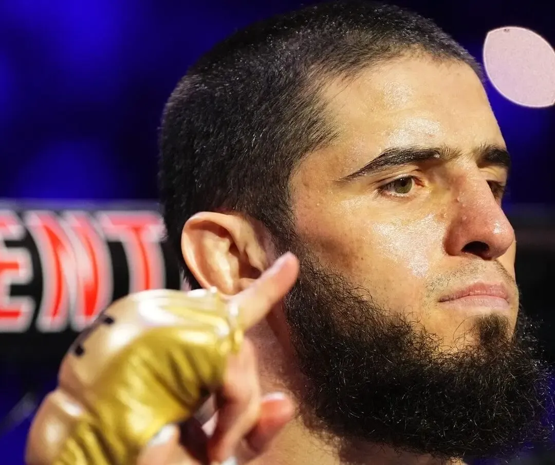 Islam Makhachev Revela o Que Acha Ser o Ponto Fraco de Ian Garry para o UFC 330 e Afirma: ‘Ele Perde Contra Bons Adversários’