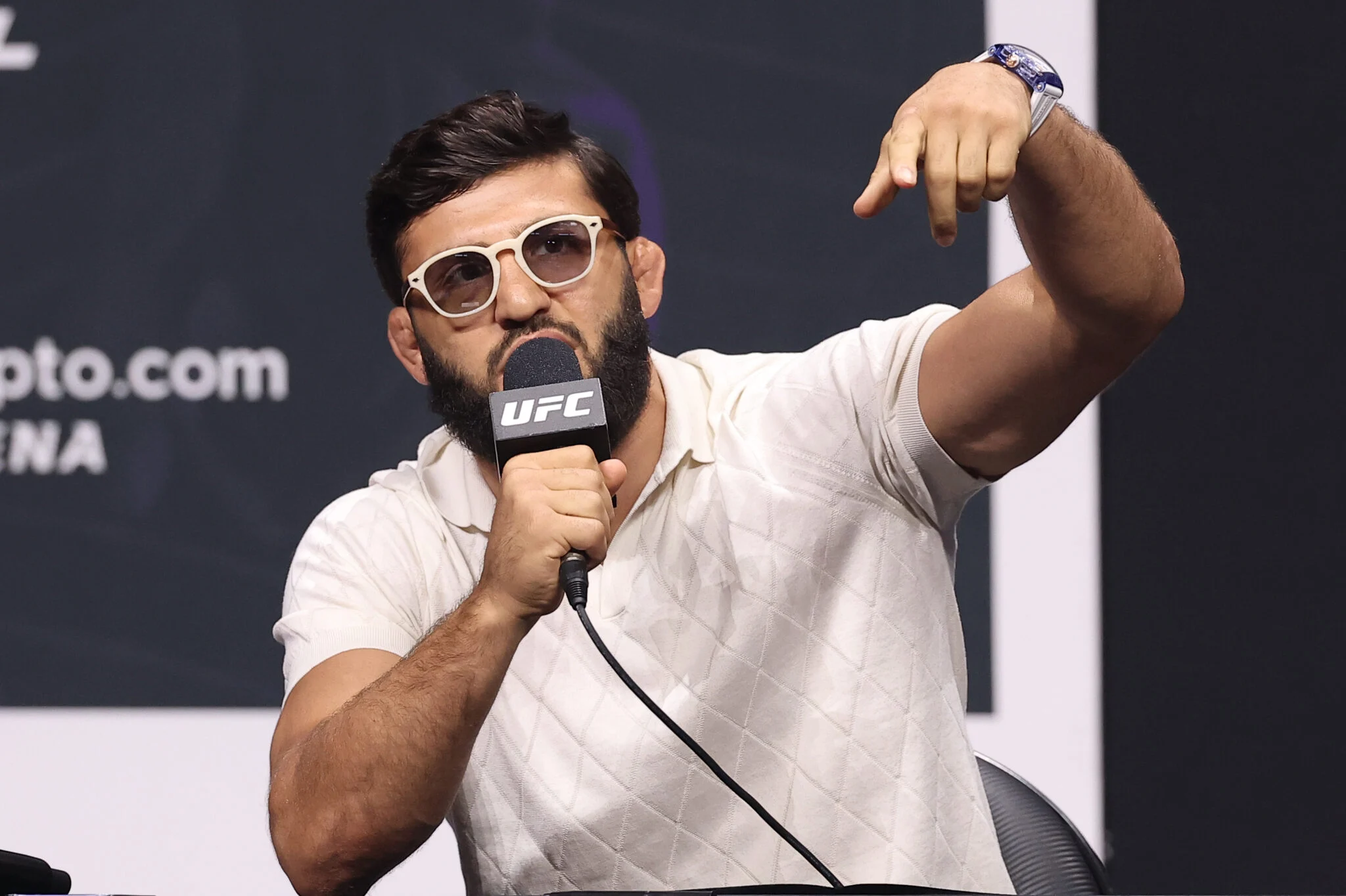Arman Tsarukyan Pede Ajuda de Dana White para Estreia no Zuffa Boxing e Sonha com Luta Contra Islam Makhachev Após UFC 331