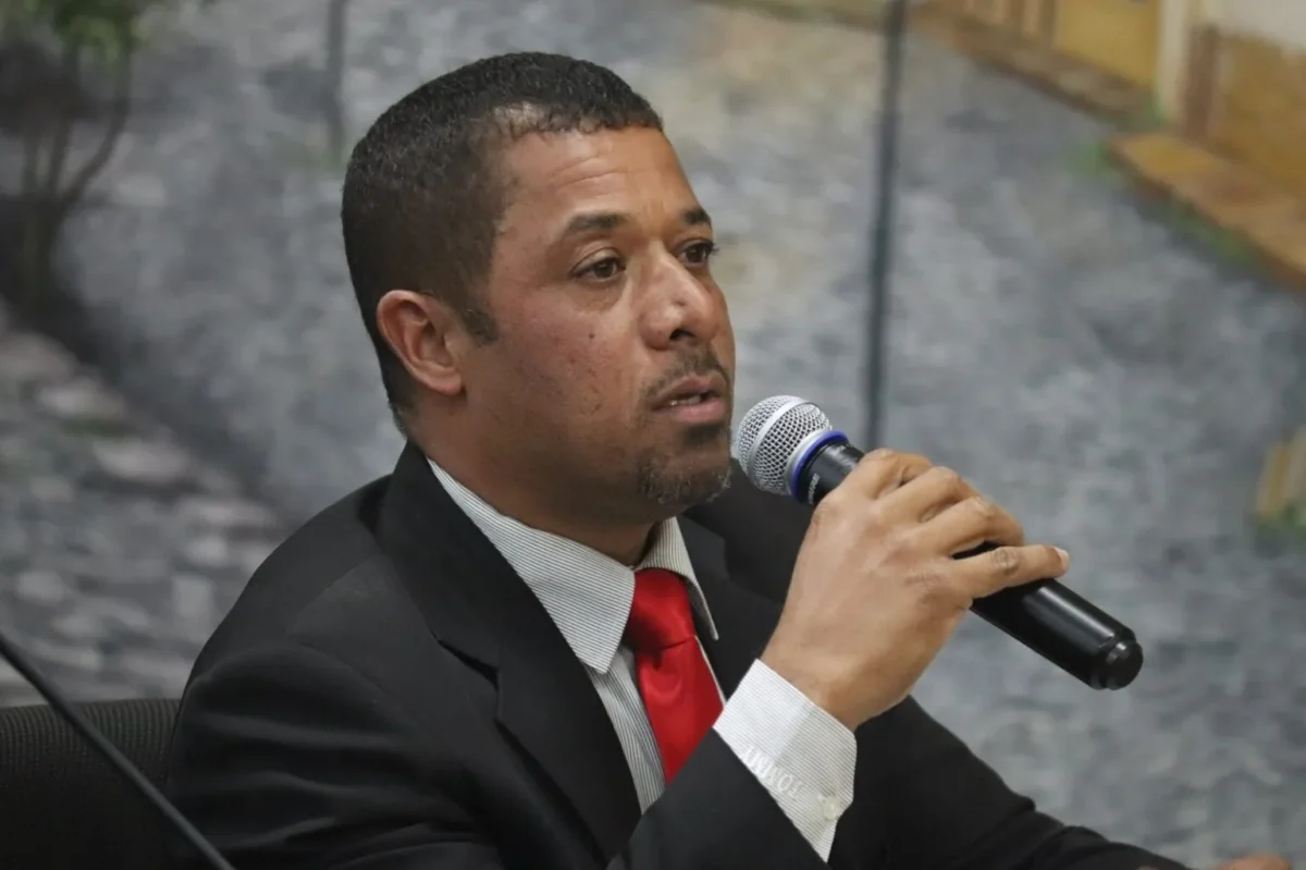 Ronaldo Capoeira Propõe Expansão da Feira Livre de Produtores Rurais em Itabira para Funcionamento aos Domingos