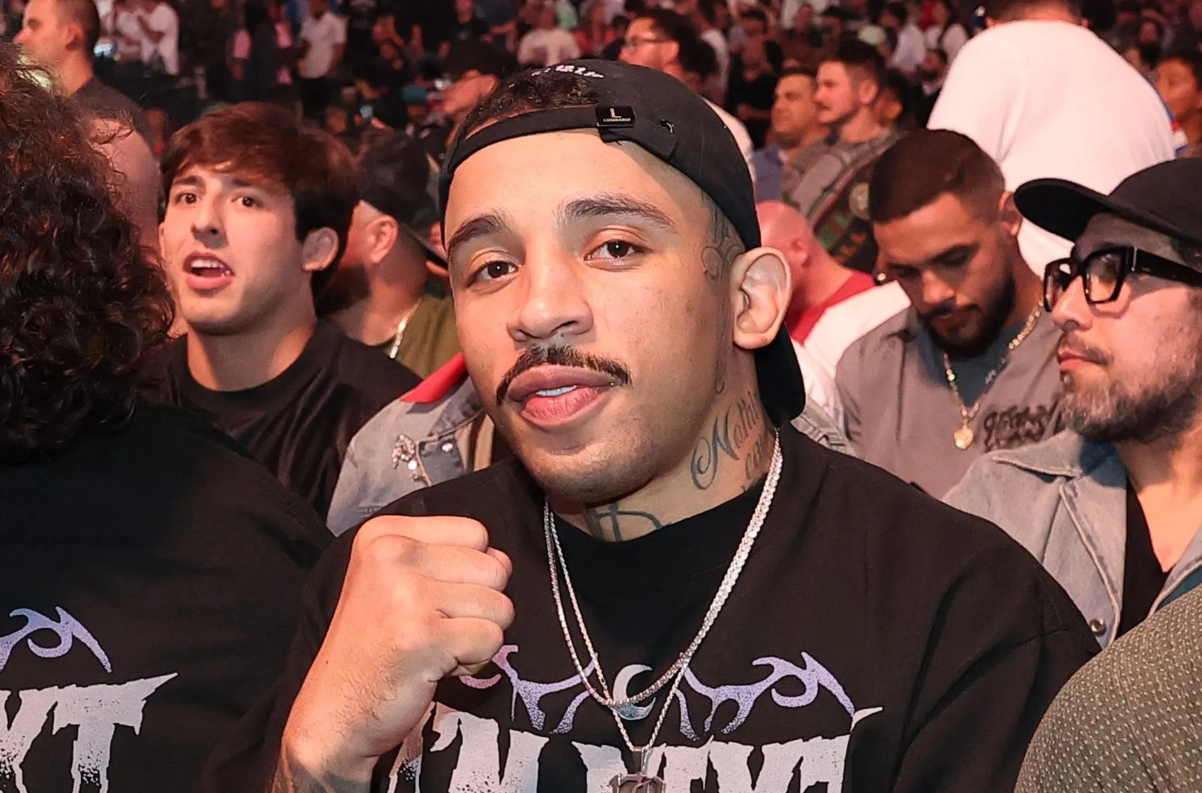Carlos Prates Nega Medo de Luta Contra Michael Morales e Exige Cinturão do UFC Antes de Confronto Decisivo por Contender