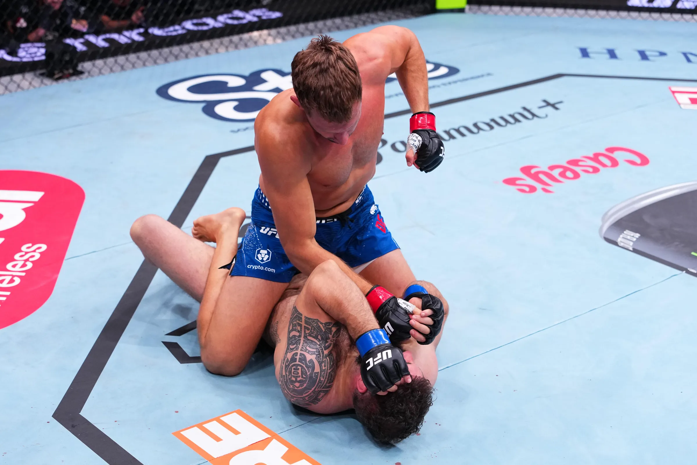 UFC Sacramento: Destaques, Bônus e a Reviravolta de Reinier de Ridder na Noite de Lutas ‘Hernandez vs. Rodriguez’