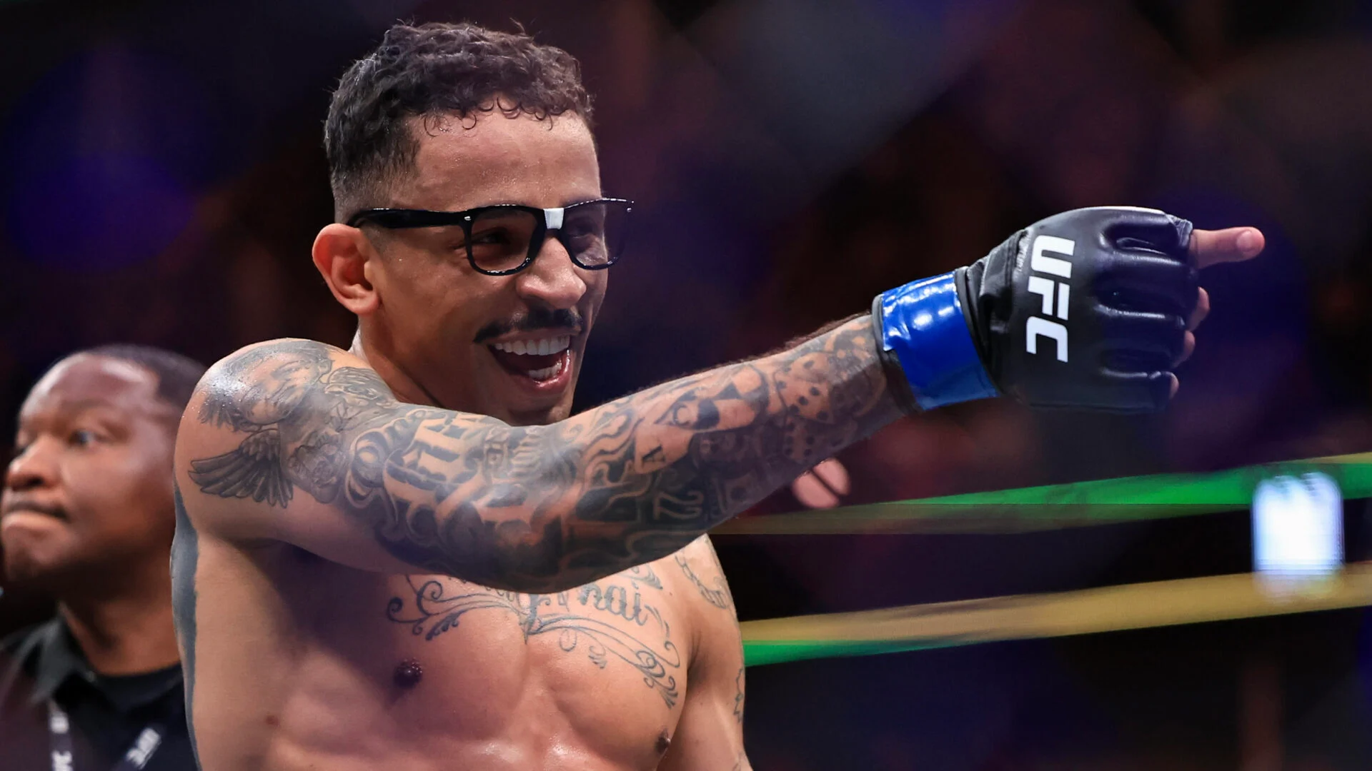 Carlos Prates Desafia Islam Makhachev para Luta no UFC 334: Data e Local Famoso em Nova York Sugeridos para o Próximo Grande Combate
