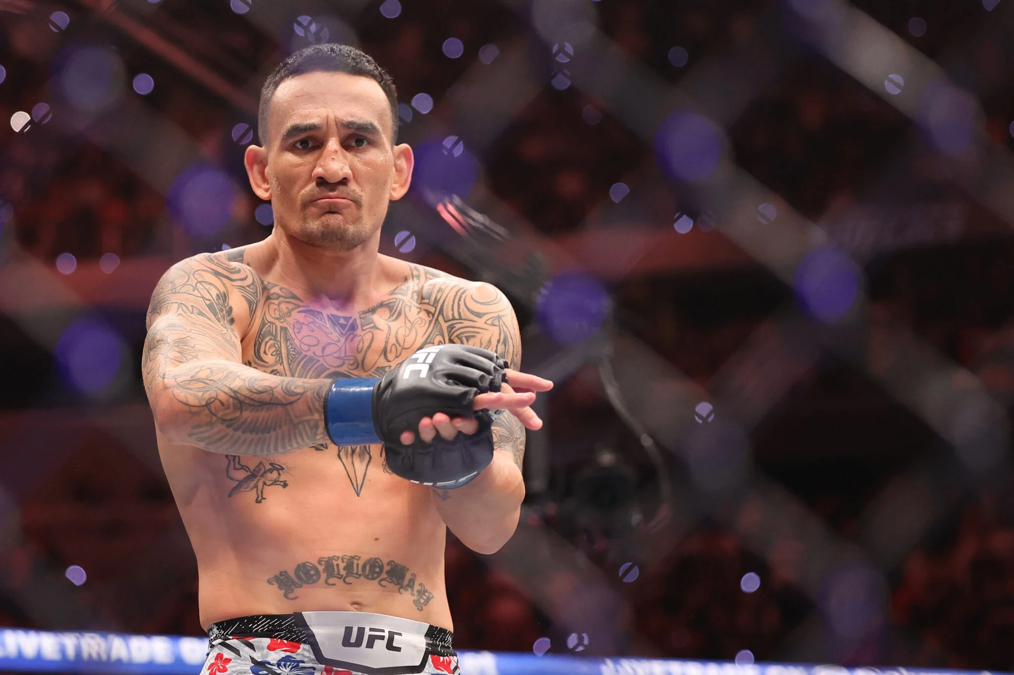 Punições Mais Rígidas no UFC 329: Fãs Chamam de ‘Patético’ Multas de Holloway e Pimblett e Reagem à Mão Pesada da NSAC