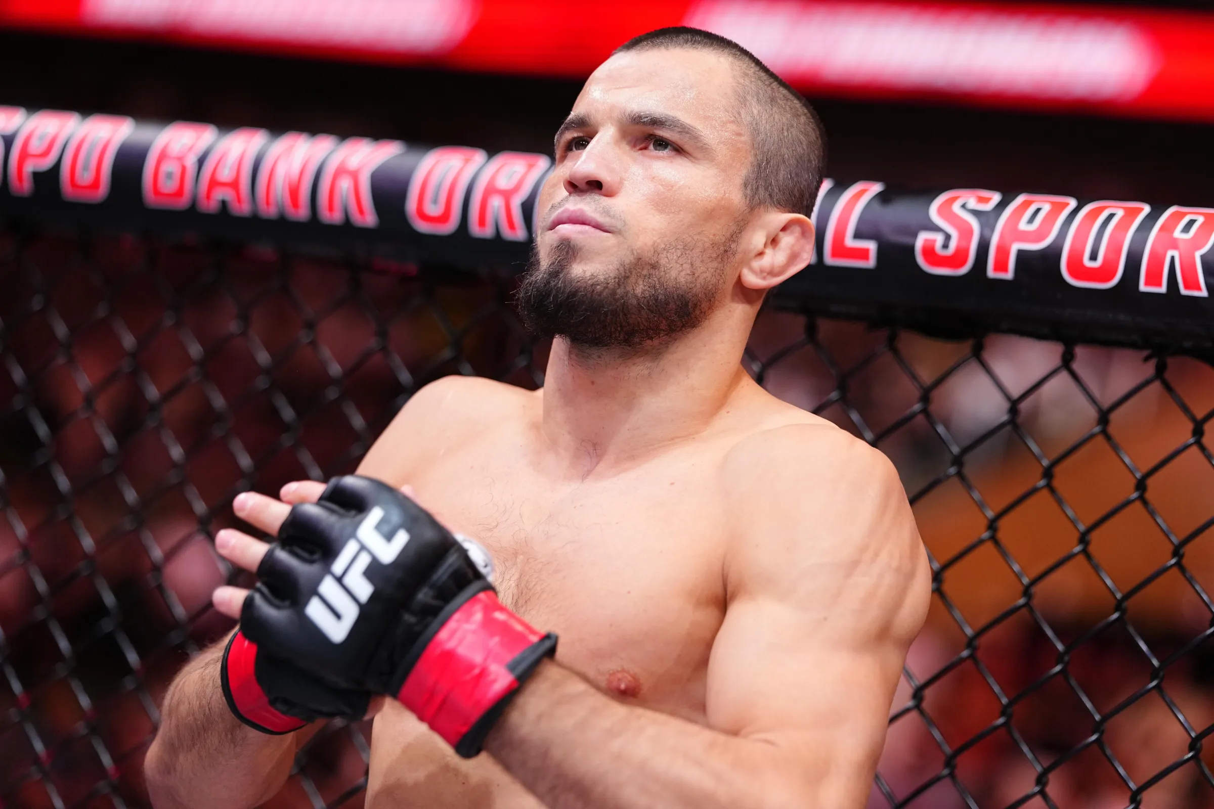 Umar Nurmagomedov Quebra o Silêncio Após Nocaute Devastador no UFC Shanghai e Promete Retorno Triunfal no Peso-Galo