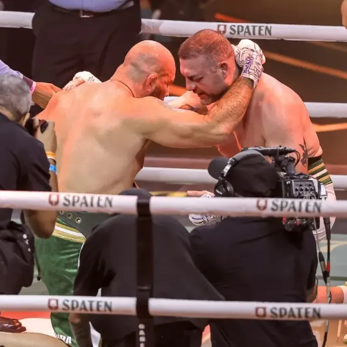 Assista aos melhores momentos da luta épica entre Glover Teixeira e Maurício Shogun no Spaten Fight Night 3, uma batalha de lendas do MMA