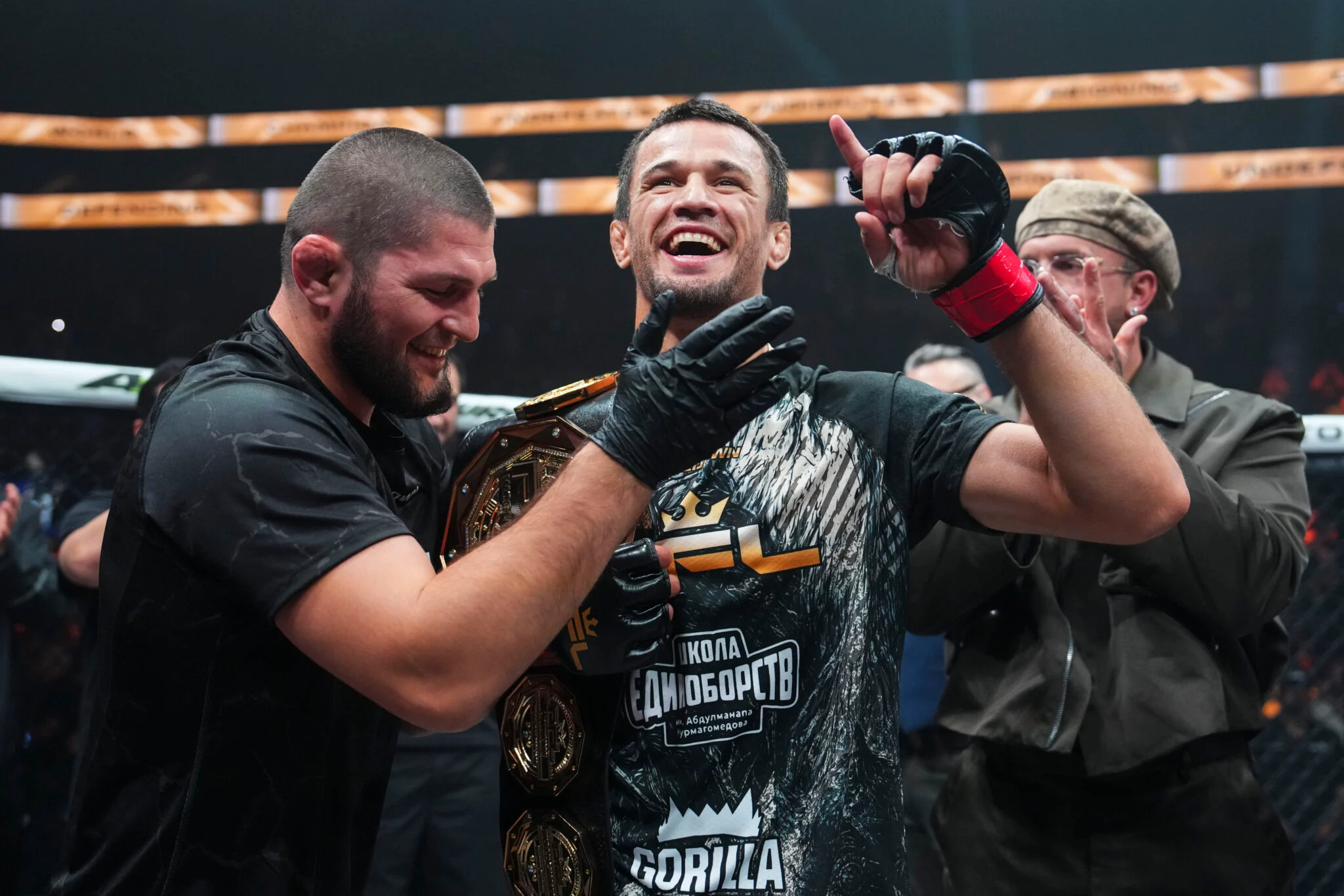 Estrela do UFC, Dan Hooker, Acredita Ser o Primeiro Oponente de Usman Nurmagomedov na Expectativa por Sua Chegada ao Octógono