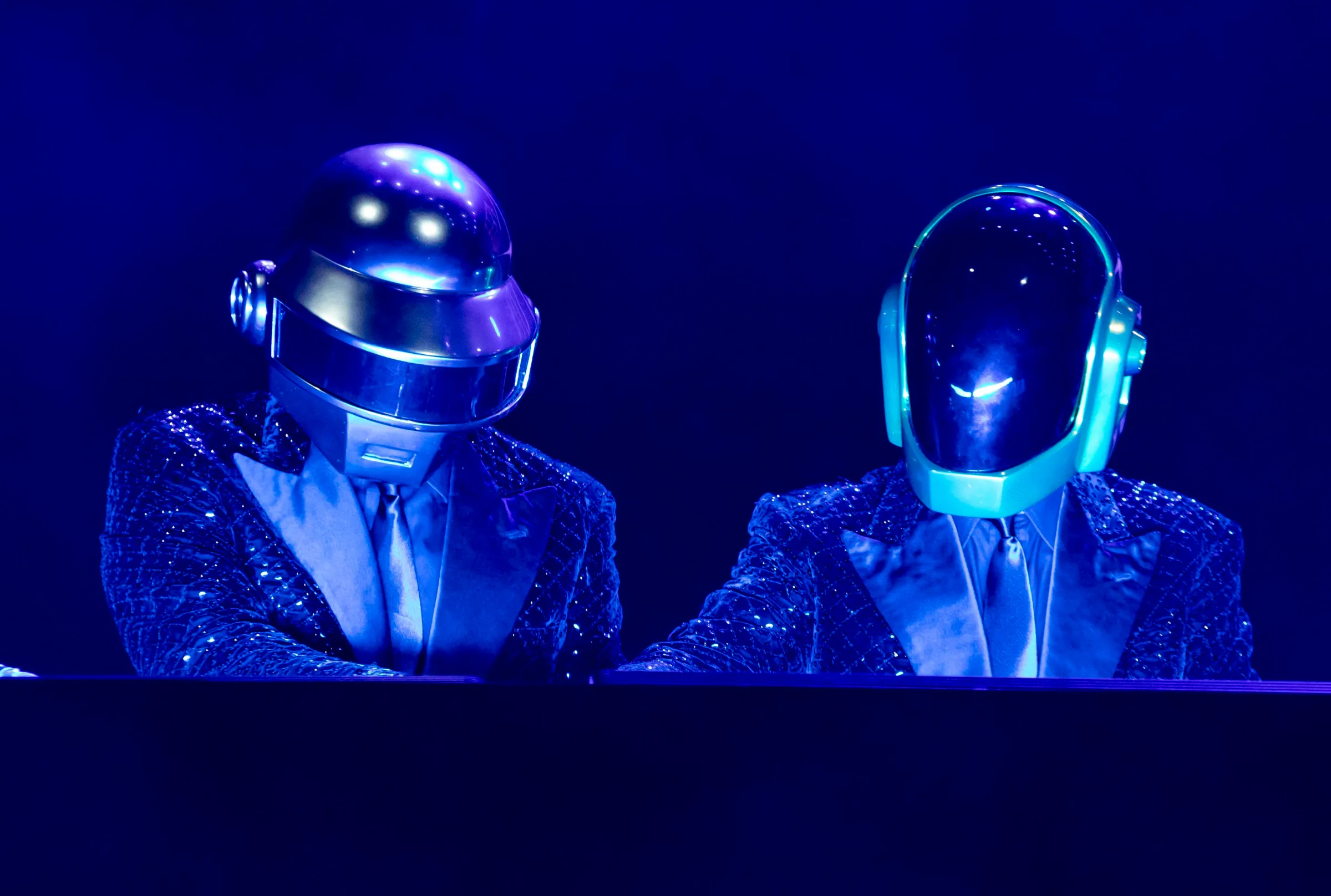 O seu vídeo de música favorito pode te surpreender! De Daft Punk ao UFC Paris, descubra os destaques da semana e a derrota chocante de Umar Nurmagomedov.