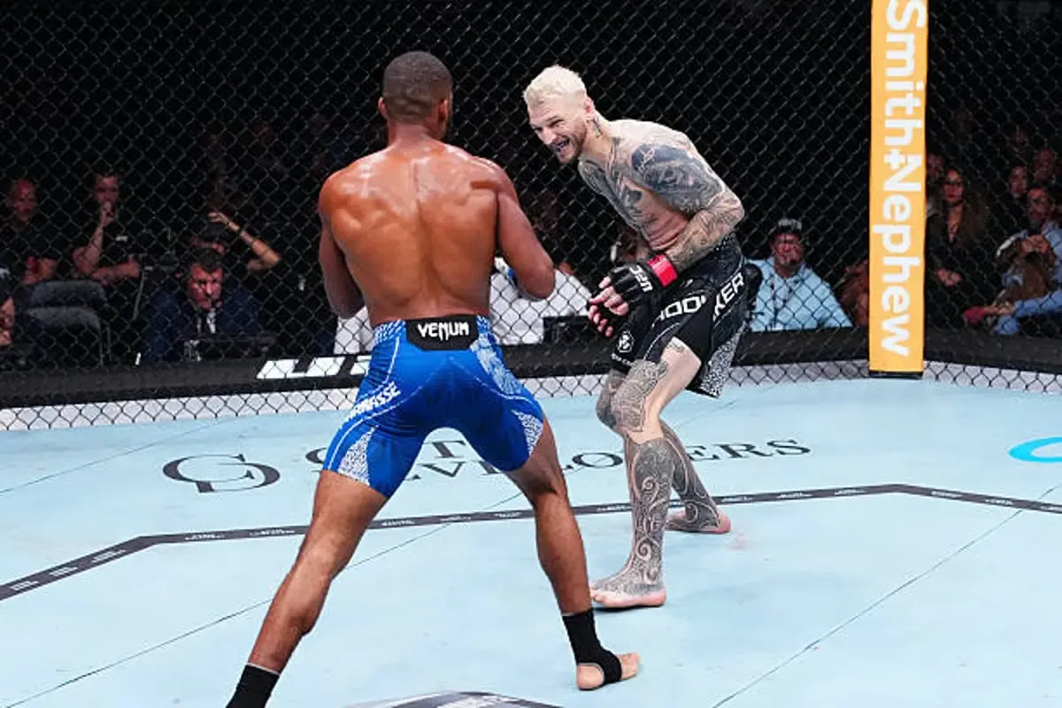 UFC Paris: Assista ao Nocaute Fantástico de Salahdine Parnasse que Aniquilou Dan Hooker e Chocou o Mundo do MMA!