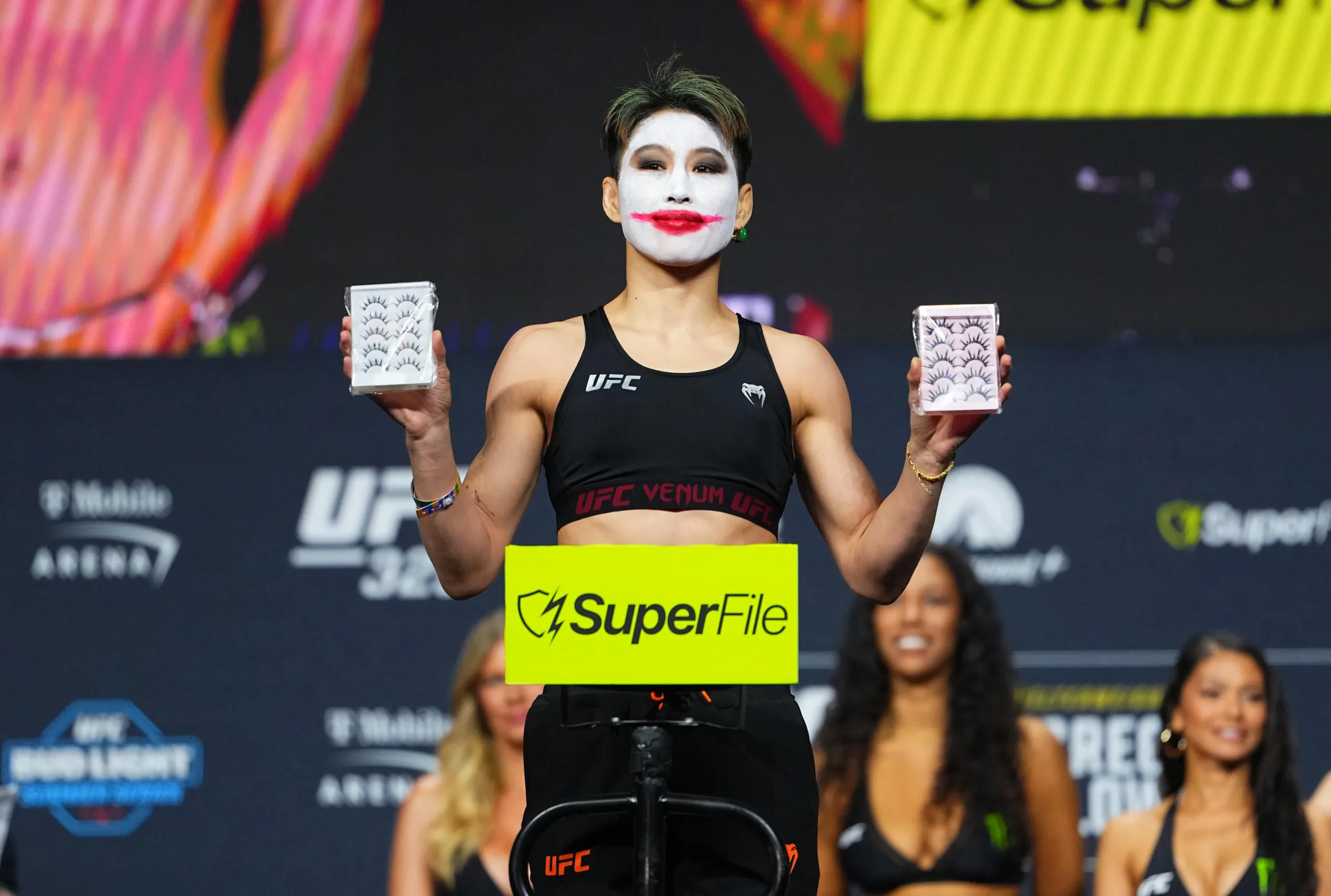 Brendan Schaub Choca o Mundo do MMA ao Chamar Luta Principal do UFC 332, Natalia Silva vs Wang Cong, de ‘Pior Evento da História’, Entenda a Polêmica!