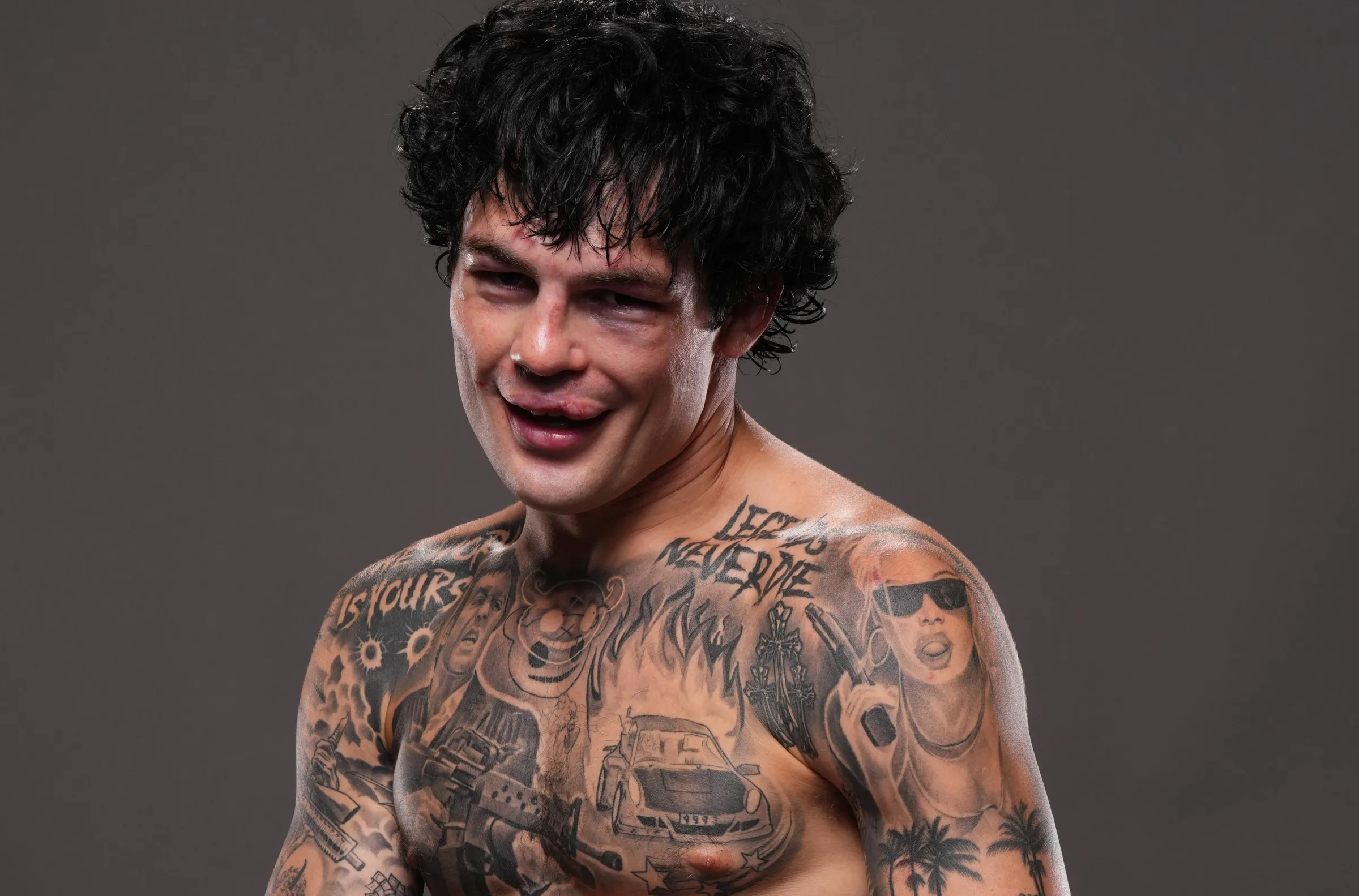 Clima Ferve no Noche UFC 4: Tommy McMillen e Marwan Rahiki Trocam Empurrões em Hotel Antes de Duelo de Invictos em Glendale