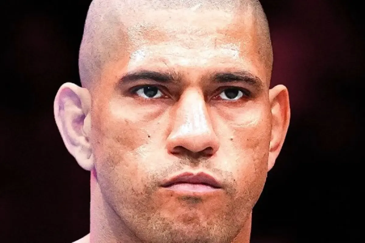Alex Poatan Esbraveja: ‘Parem de Me Seguir!’ O Ultimato do Campeão a Fãs Críticos e a Polêmica na Rede Social que Agita o UFC