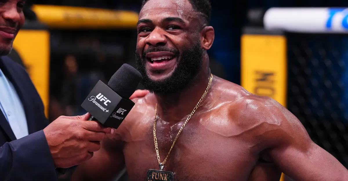 Jean Silva exige disputa por título peso-pena no UFC após vitória, e Aljamain Sterling desafia: ‘Lute por isso’