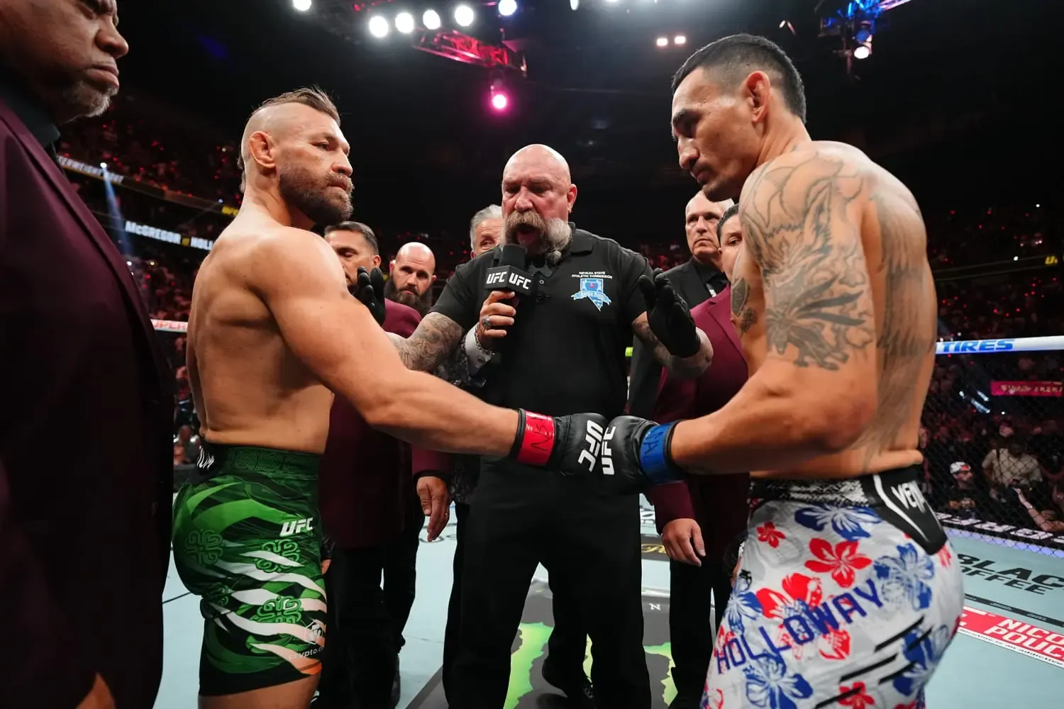 Conor McGregor Perde a Paciência e Critica Max Holloway Após Lesão no UFC 329: ‘Não Fui Eu Quem Pediu para a Luta Ser Encerrada’