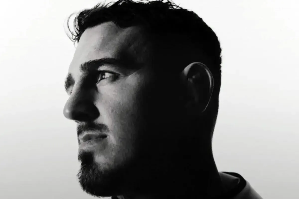 Tom Aspinall Choca o Mundo do UFC: Astro Britânico Abre Mão do Cinturão Peso Pesado Após Drama Inesperado e Lesões Oculares Graves