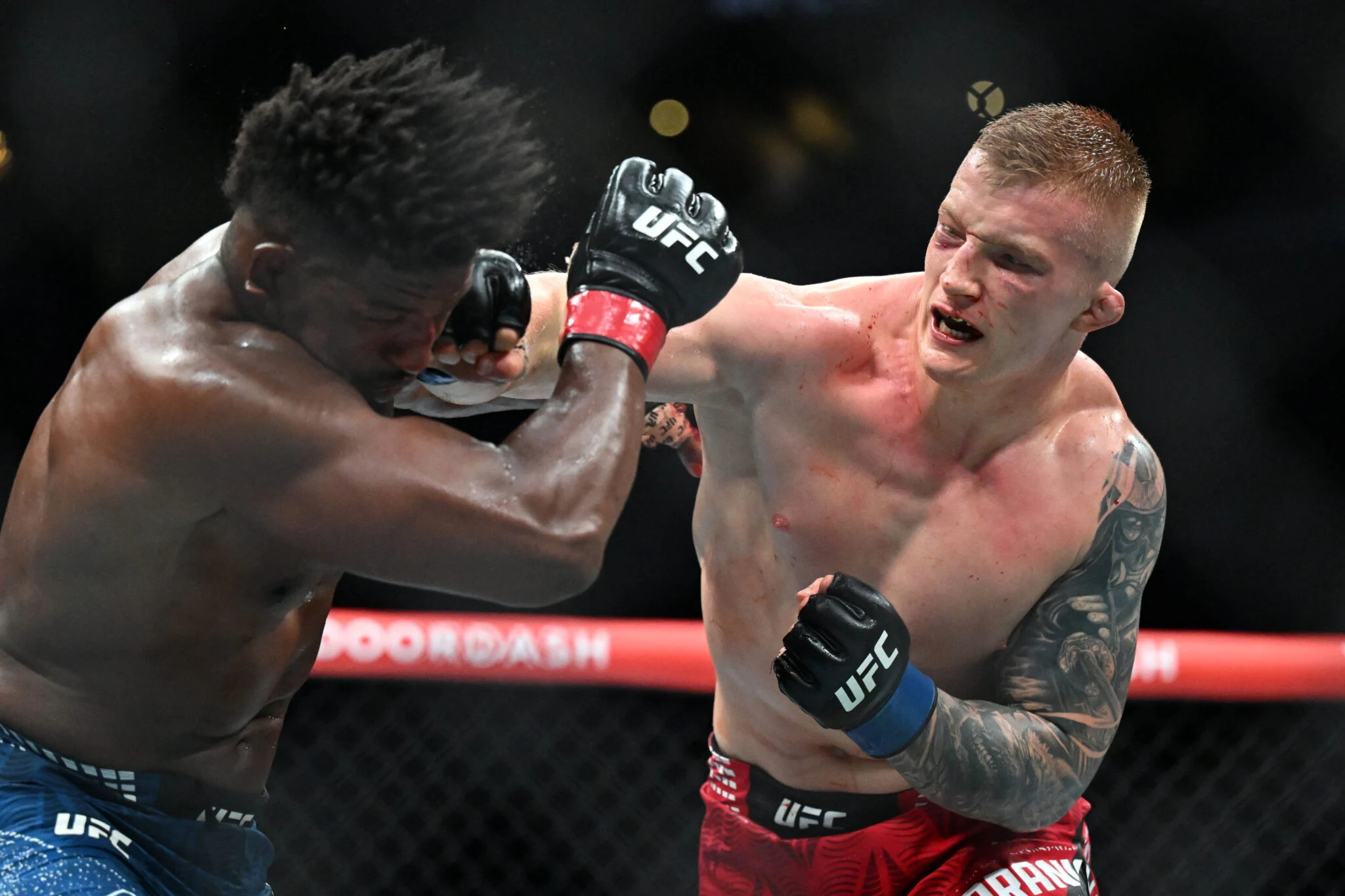 Iwo Baraniewski quebra o silêncio após primeira derrota no UFC 331 e emociona fãs com declaração sobre o futuro