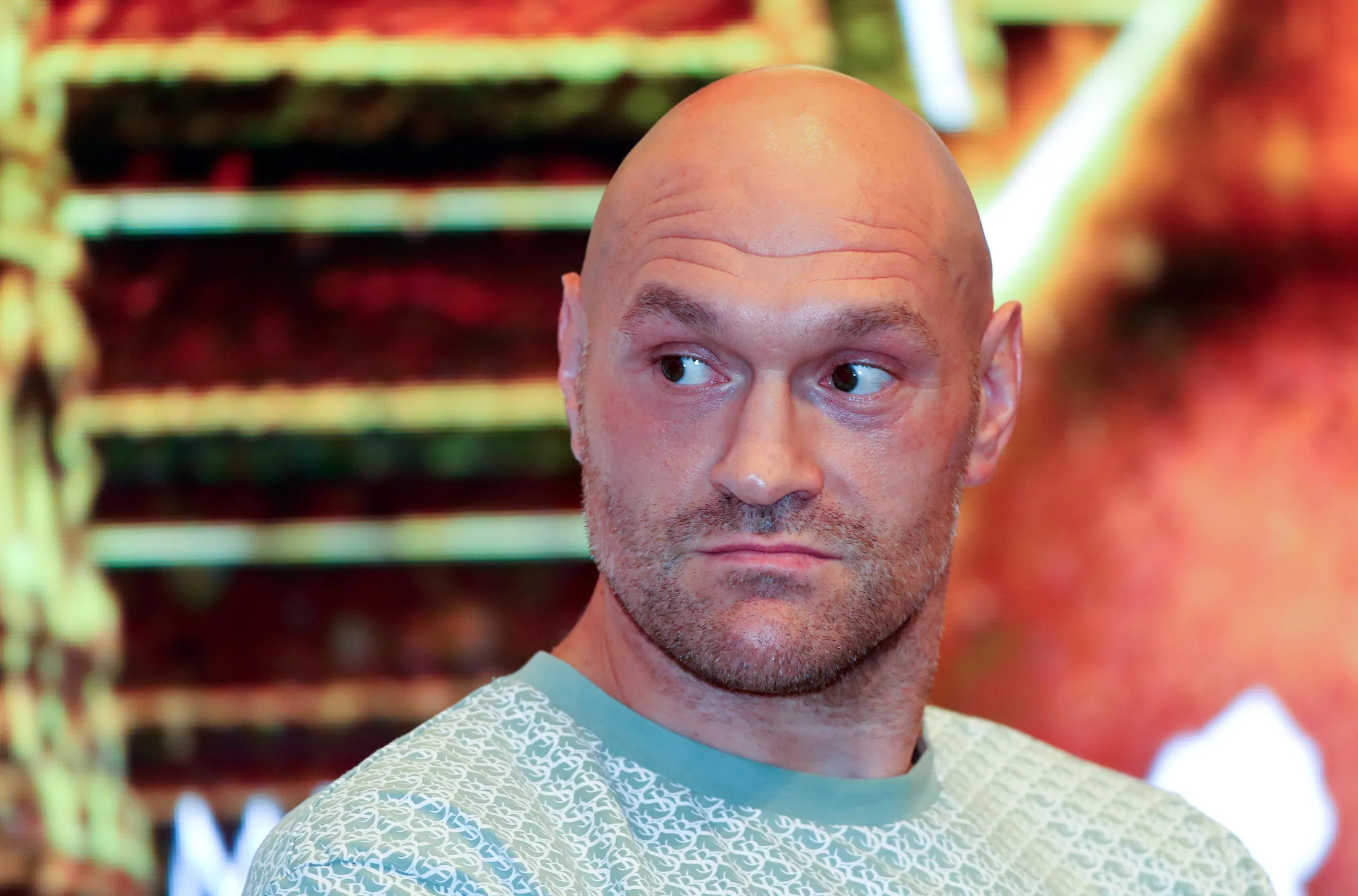 Tyson Fury Detona Eddie Hearn e Anthony Joshua Após Rumores de Cancelamento da Luta de Boxe: ‘Covardes Malditos’ e Ego do Promotor no Centro da Polêmica