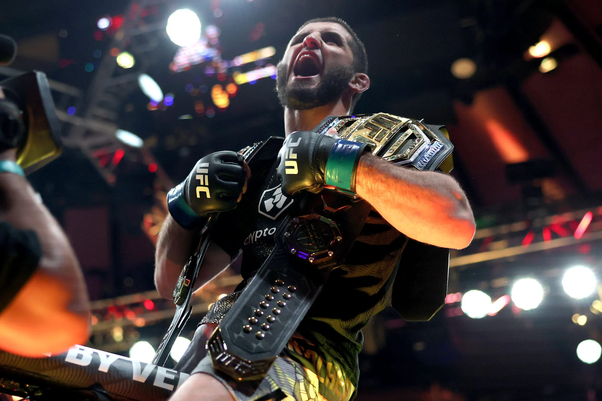 Reviravolta no UFC: Michael Morales Anuncia Luta Crucial em Janeiro, Pavimentando o Caminho para Carlos Prates Desafiar Islam Makhachev pelo Título