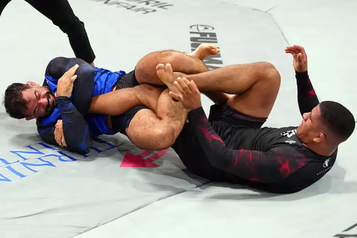 UFC BJJ: Durinho É Finalizado com Chave de Calcanhar no 1º Round e Surpreende Fãs; Brasil Conquista Duas Faixas de Campeão