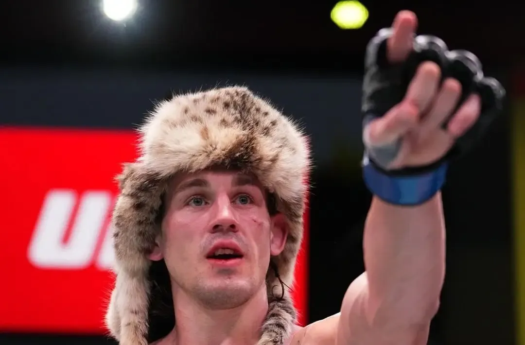 Brendan Allen Desafia Dricus Du Plessis e Acusa Ex-Campeão de Evitar Lutas Difíceis Após Brilhante Vitória no UFC Vegas 122