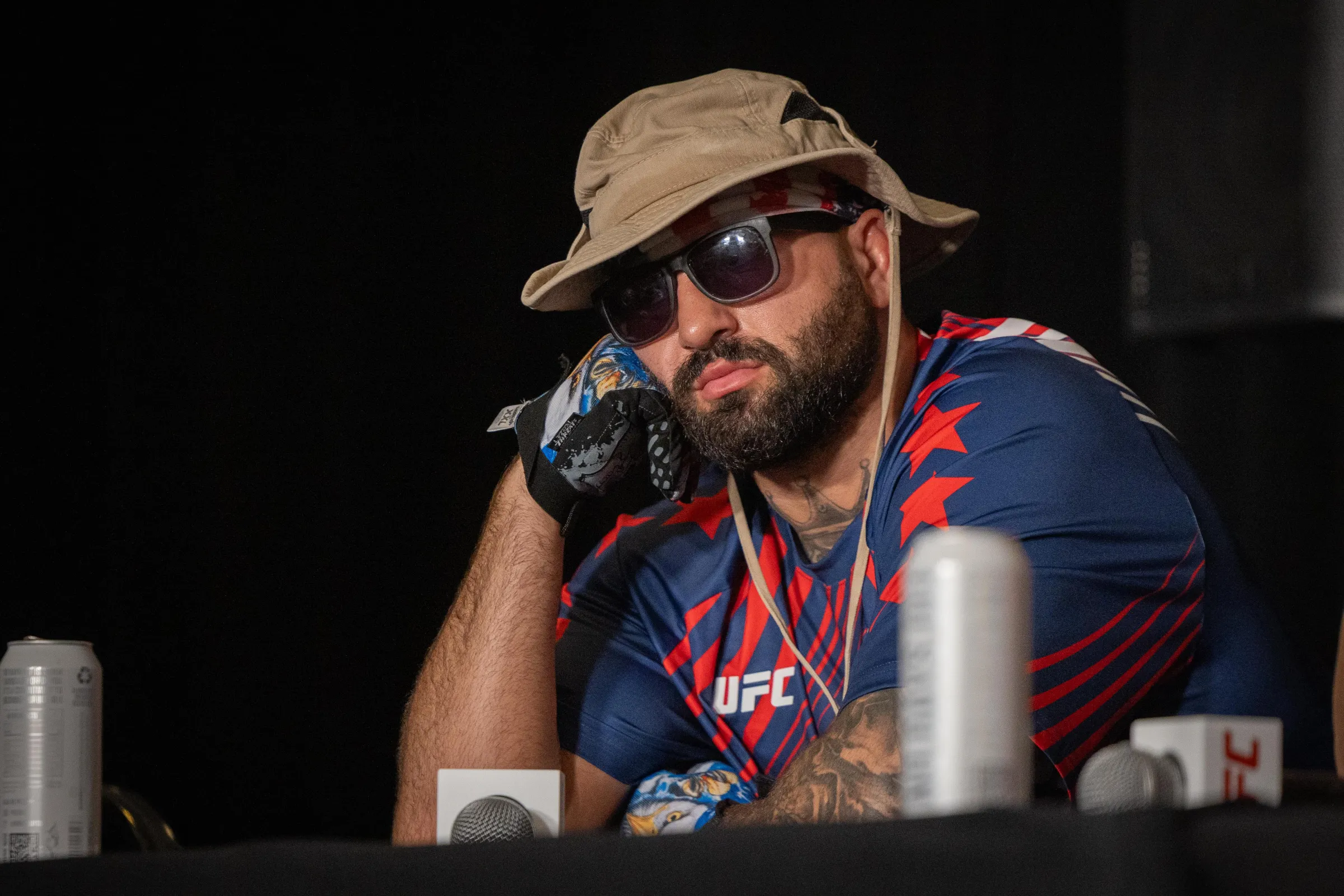 Alex Pereira Acusa UFC de Manipular Opinião Pública para Promover Luta de Título Peso-Pesado entre Ciryl Gane e Josh Hokit
