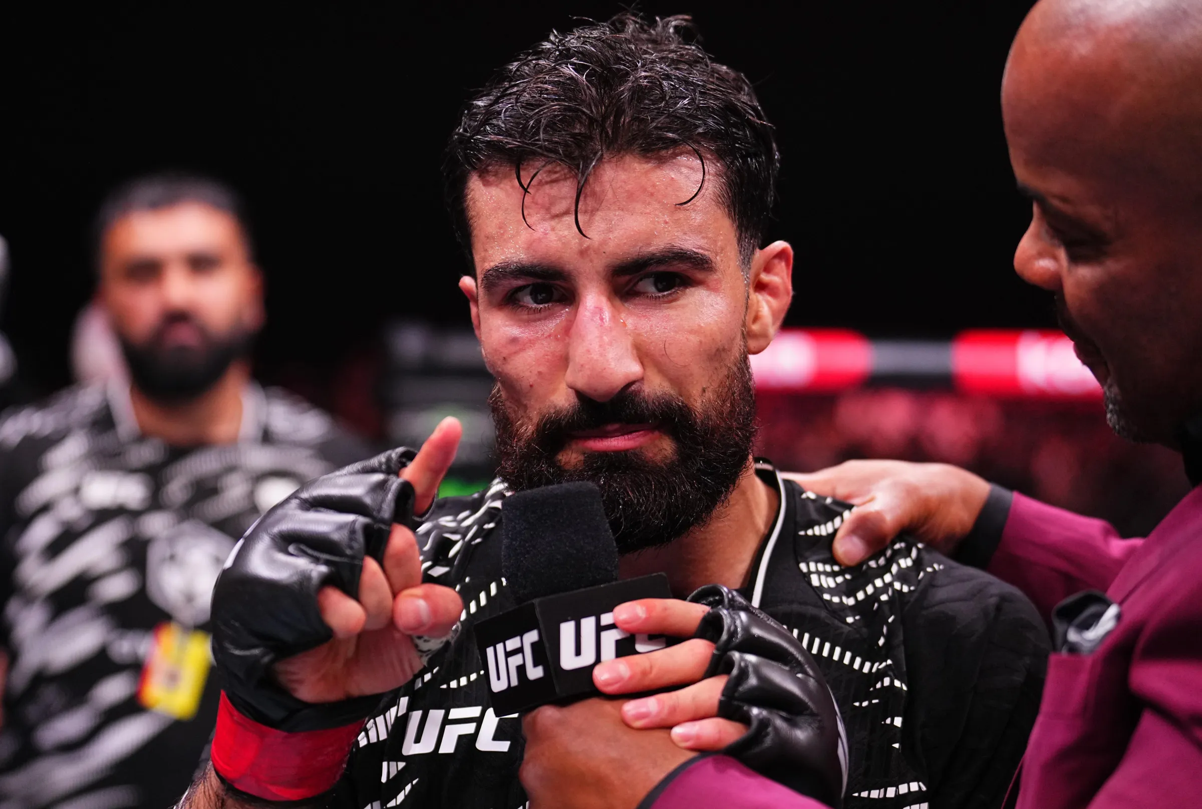 Farid Basharat ataca UFC: ‘Fabricando uma base de fãs que não aprecia a qualidade da luta’, diz o lutador invicto sobre sua demissão e o futuro do esporte