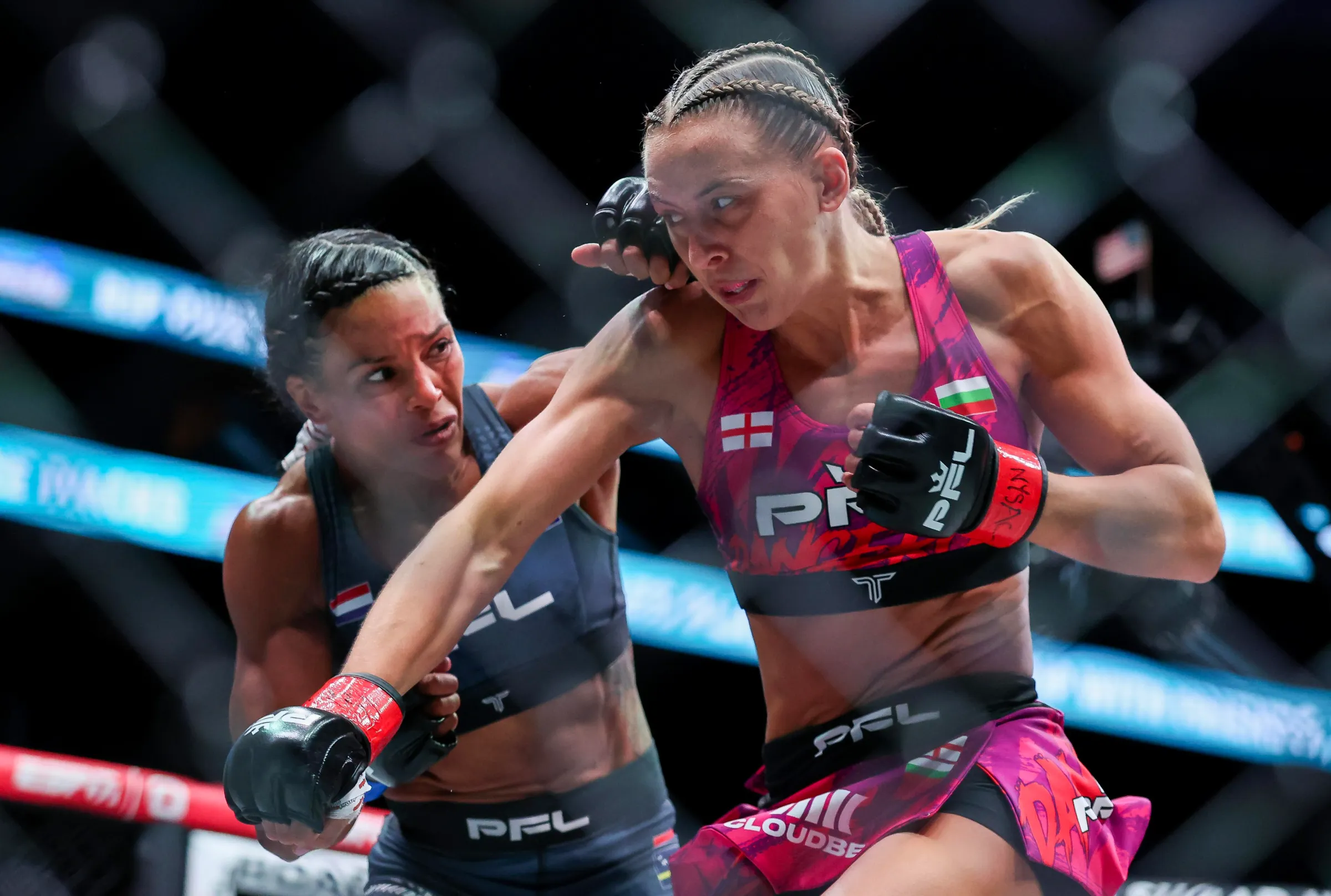 Mesmo com Mãos Quebradas, Dakota Ditcheva, Invicta no MMA, Almeja Título do PFL e Retorno Triunfal em 2027