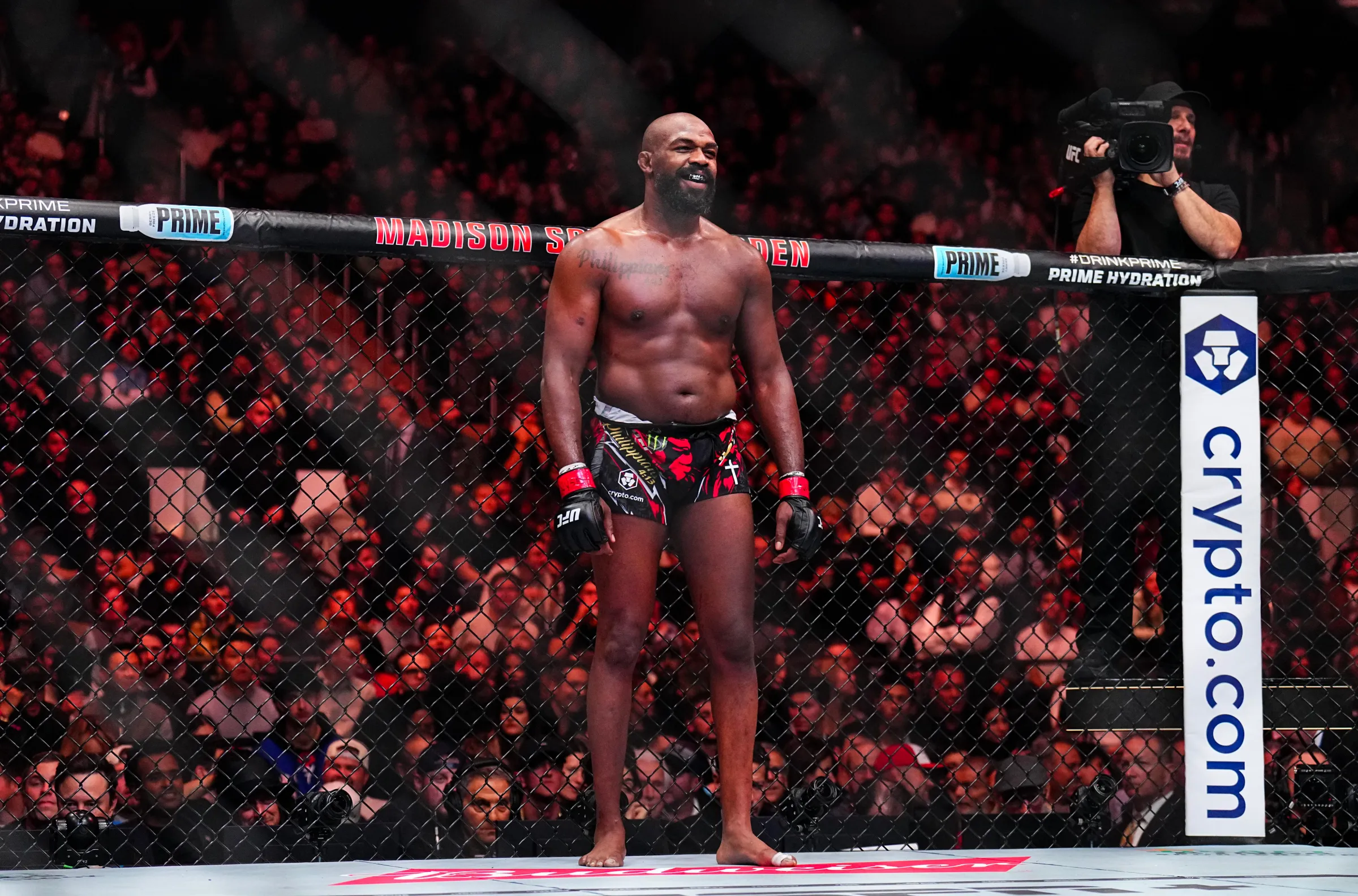 Jake Paul Pressiona UFC para Liberar Jon Jones Após Saída de Shakur Stevenson, Mirando Luta Épica Contra Ngannou